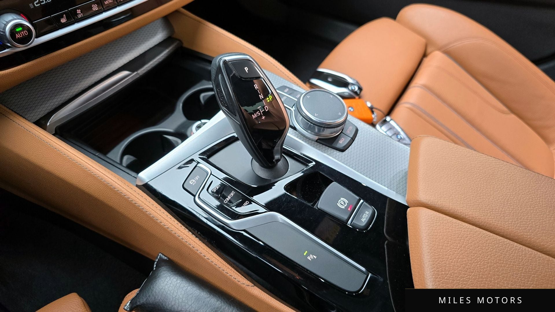 BMW 5 Series (G30) 2017 — миниатюра 9