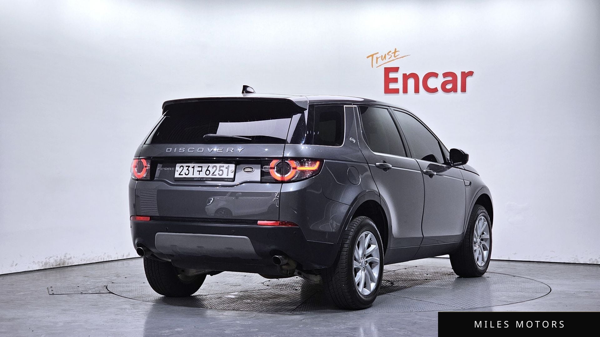 Land Rover Discovery Sport 2018 — миниатюра 2
