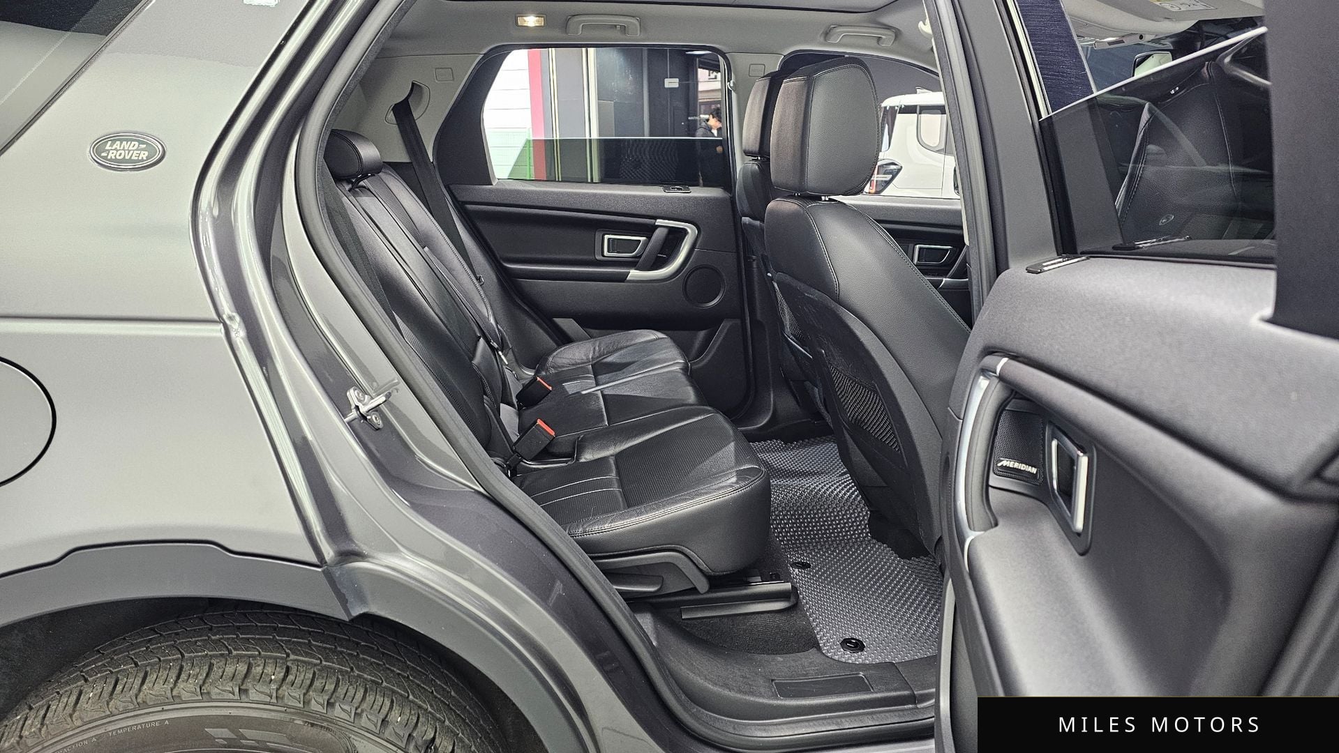 Land Rover Discovery Sport 2018 — миниатюра 12