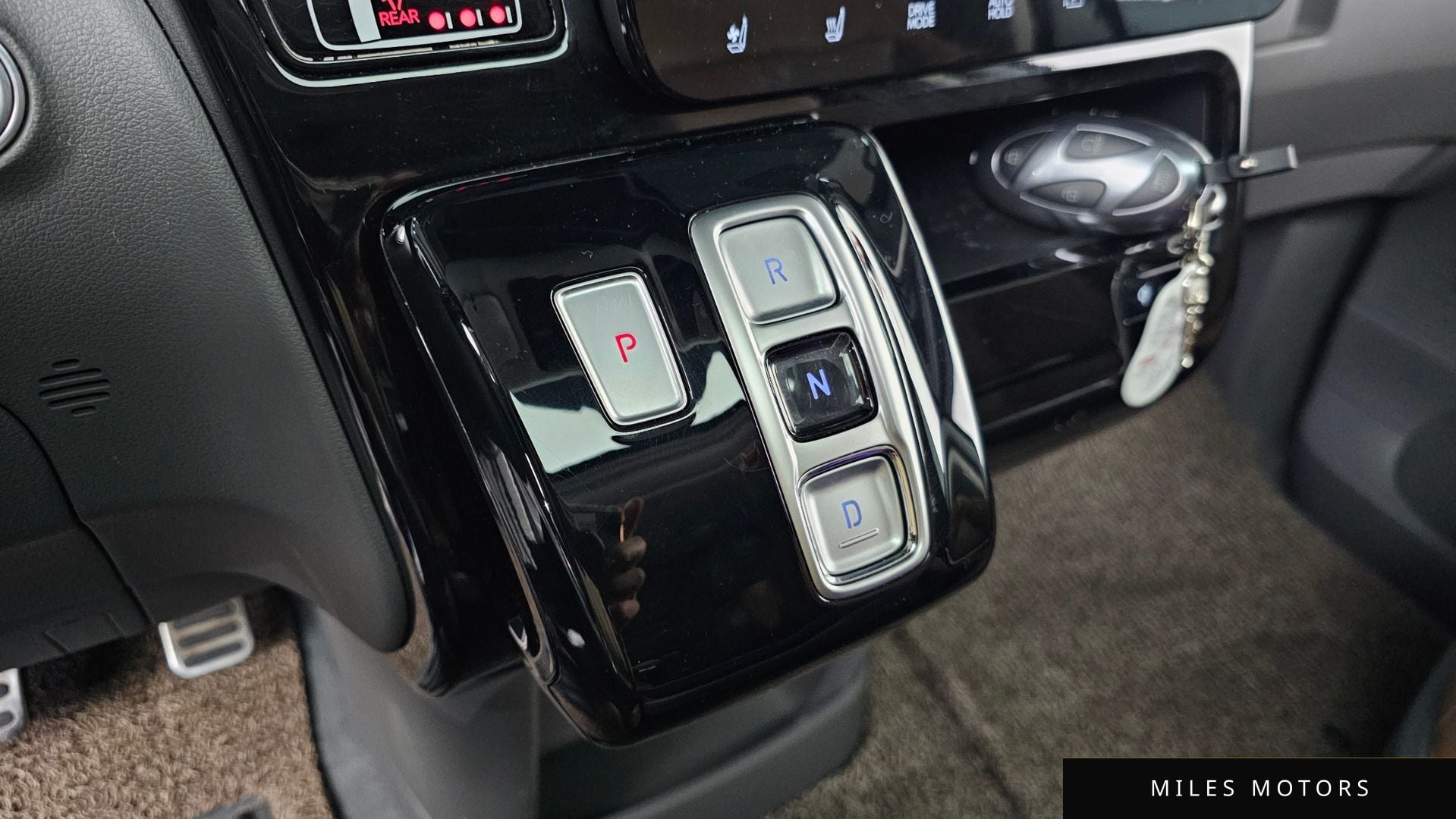 Hyundai Staria 2025 — миниатюра 9