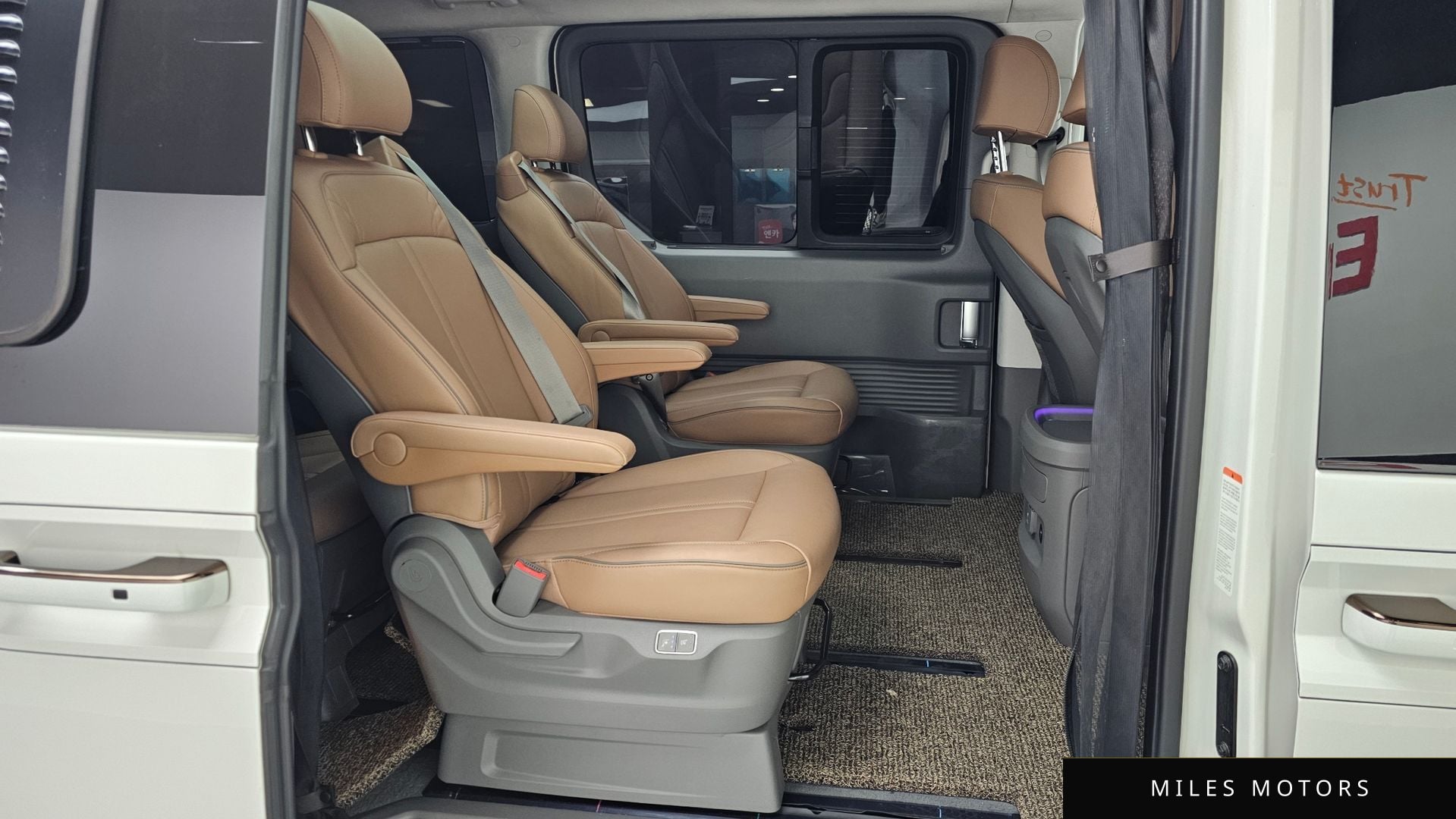 Hyundai Staria 2025 — миниатюра 12