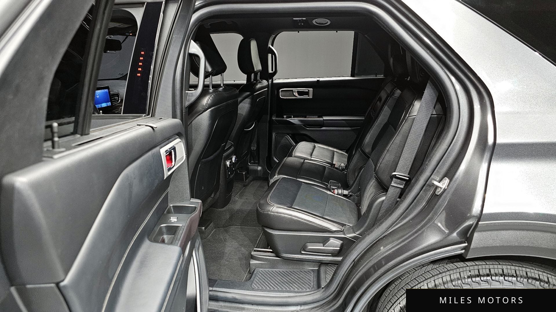 Ford Explorer 2020 — миниатюра 11