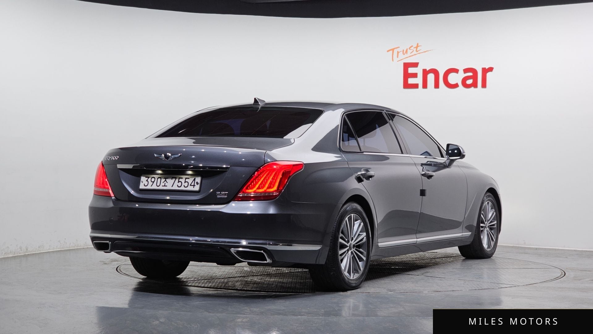 Genesis EQ900 2017 — миниатюра 2
