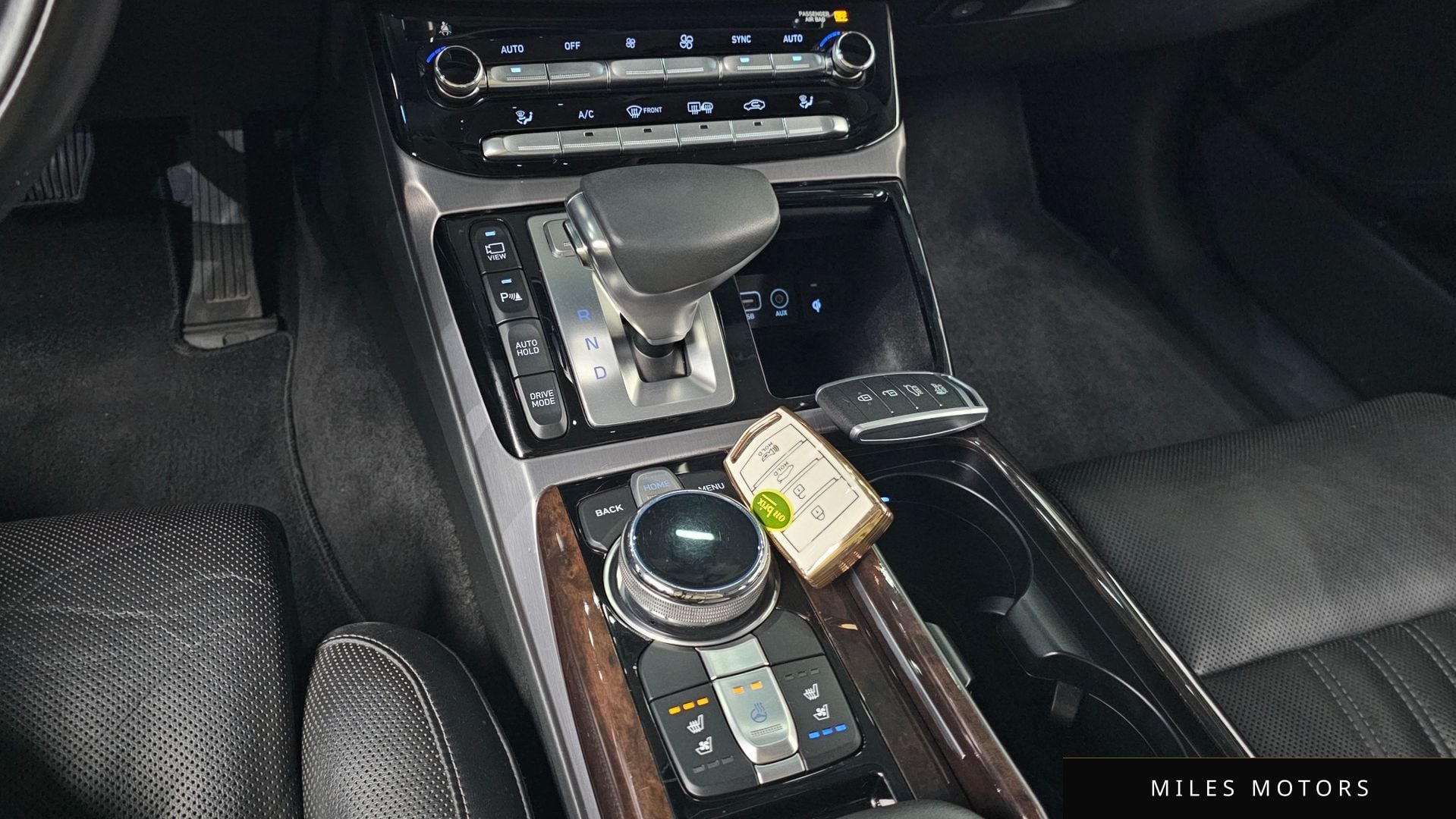 Genesis EQ900 2017 — миниатюра 9