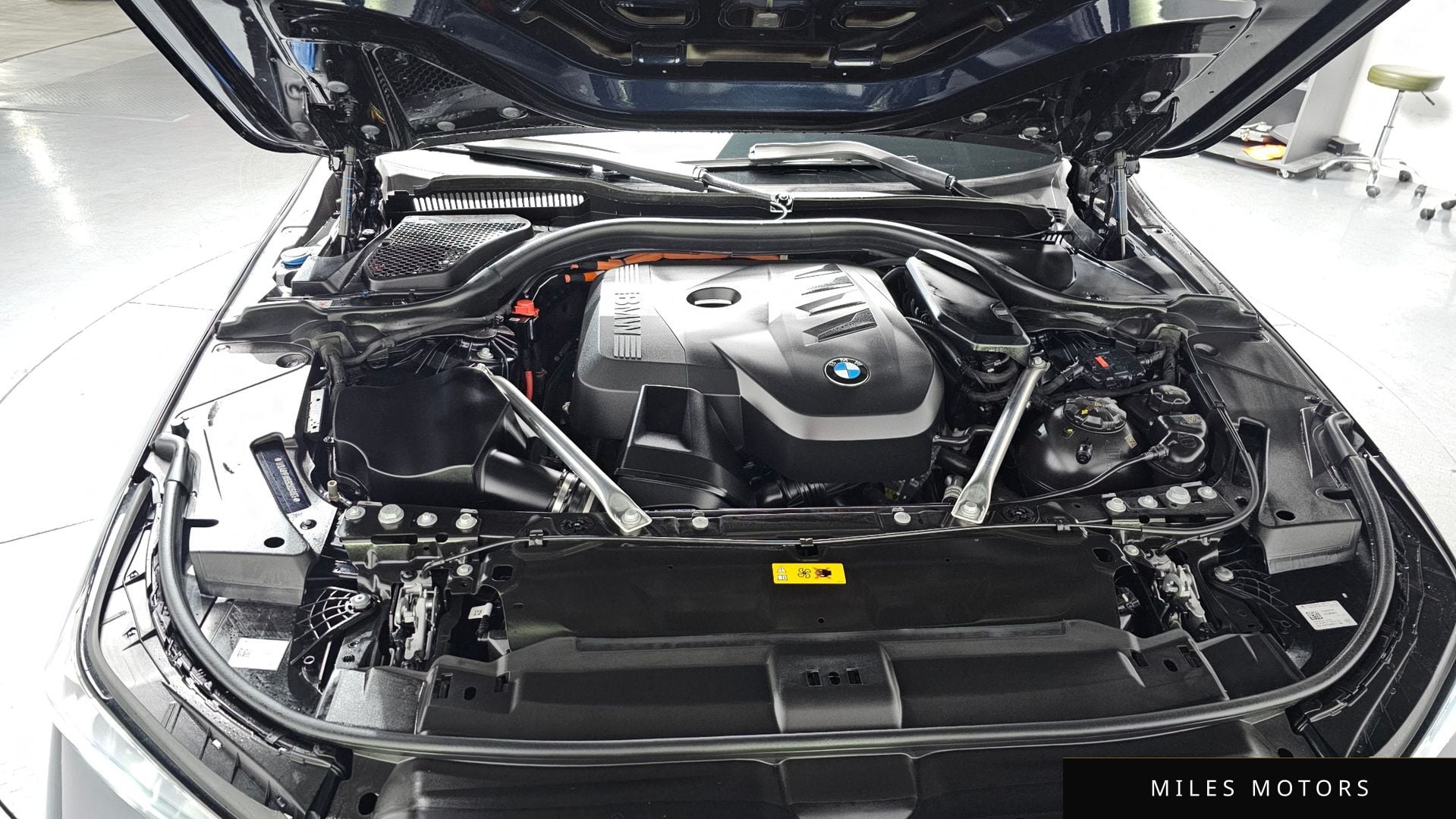 BMW 5 Series (G60) 2025 — миниатюра 6