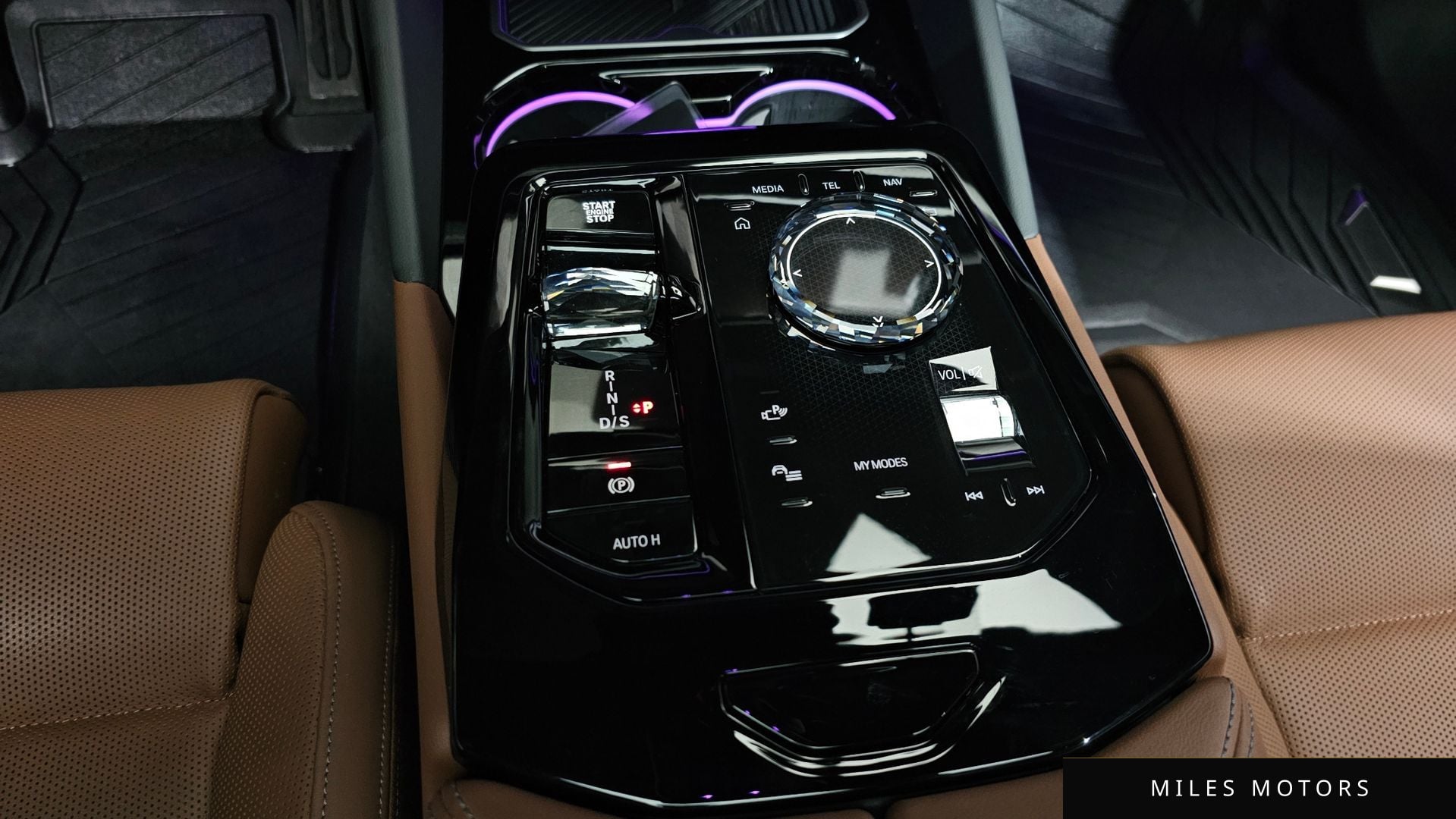 BMW 5 Series (G60) 2025 — миниатюра 9