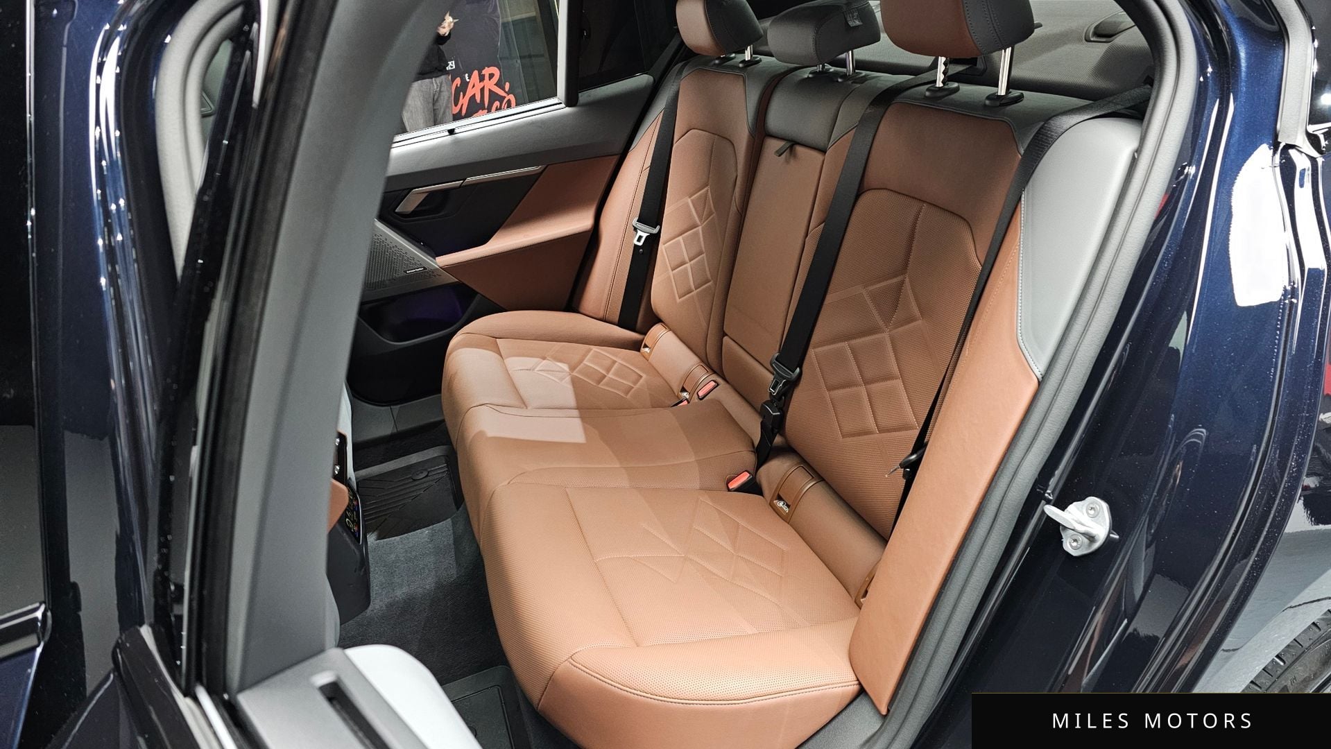BMW 5 Series (G60) 2025 — миниатюра 12