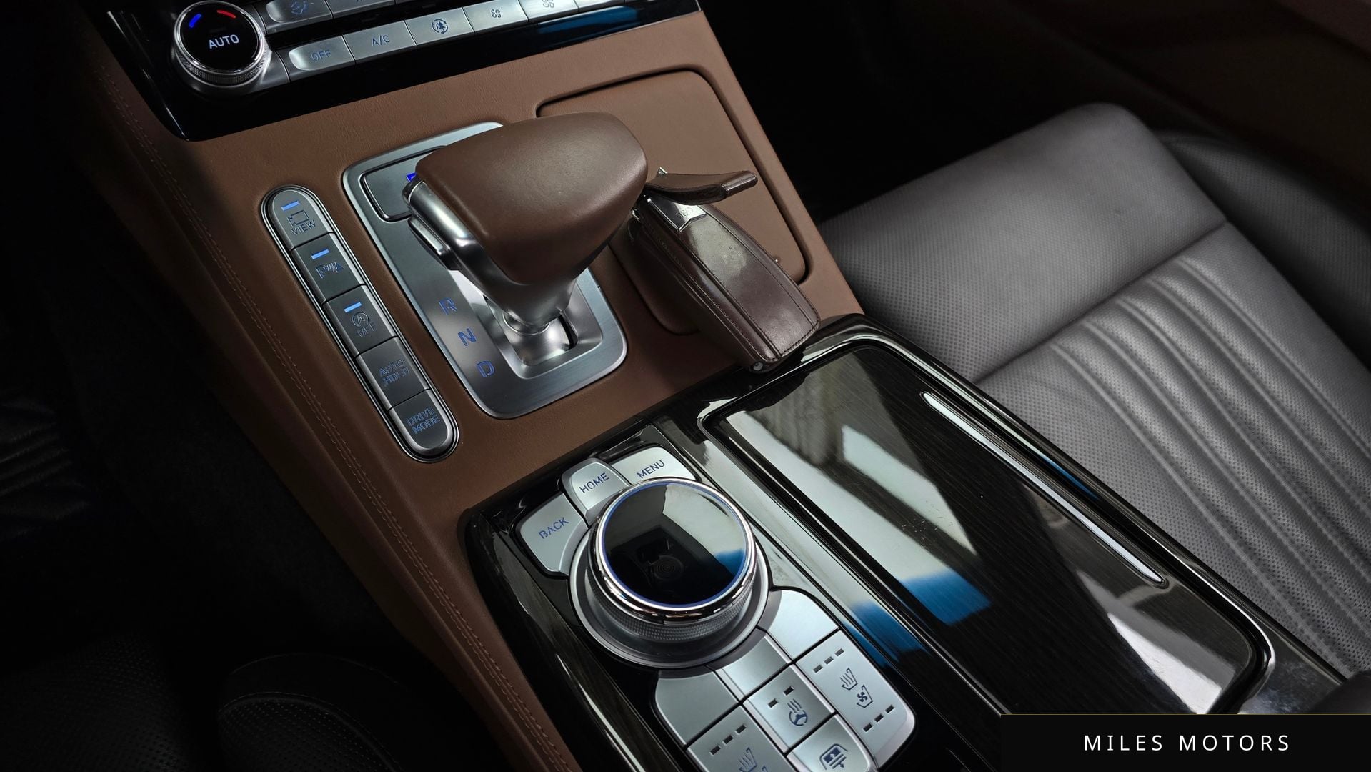 Genesis G90 2019 — миниатюра 9