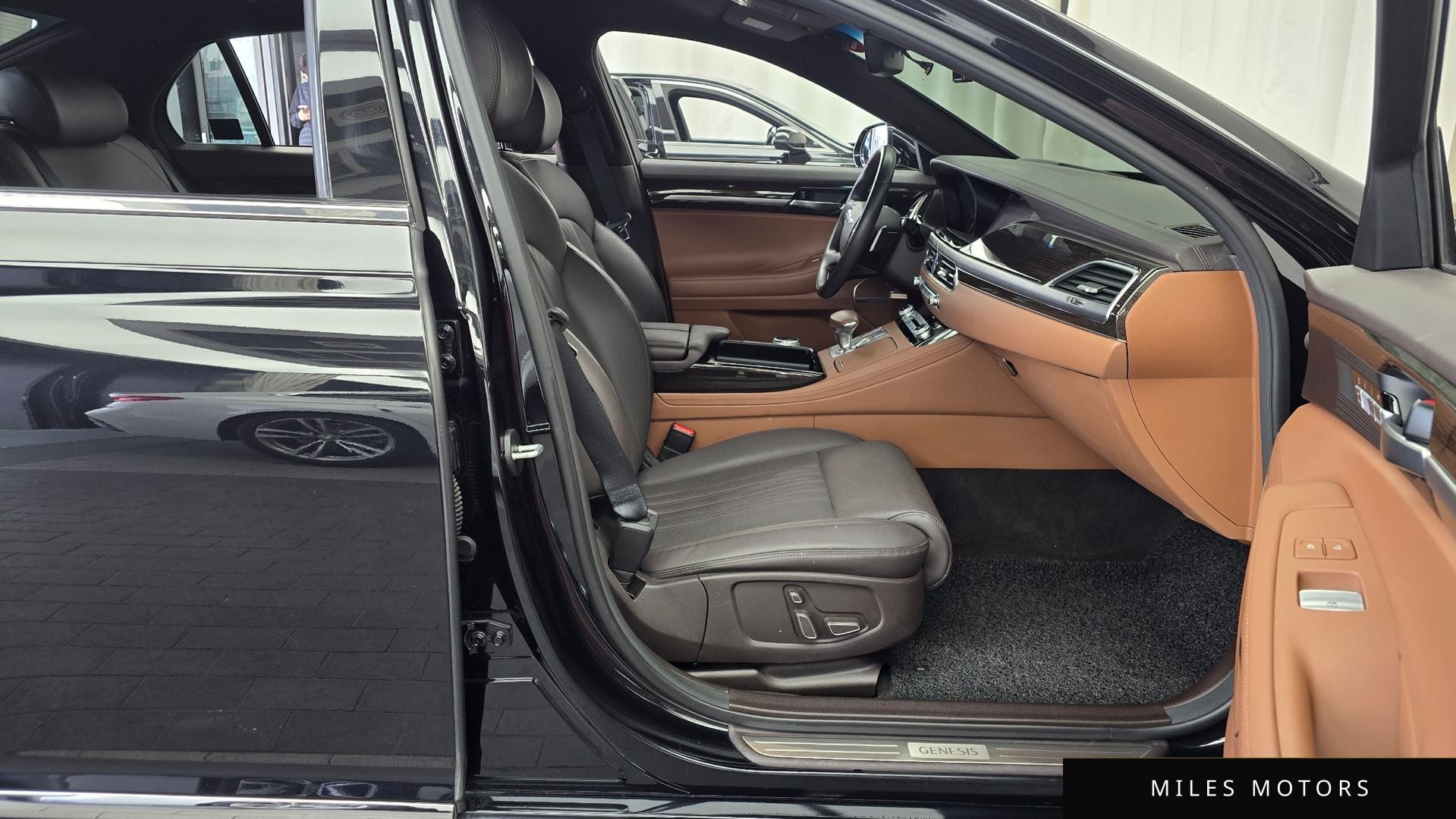 Genesis G90 2019 — миниатюра 11