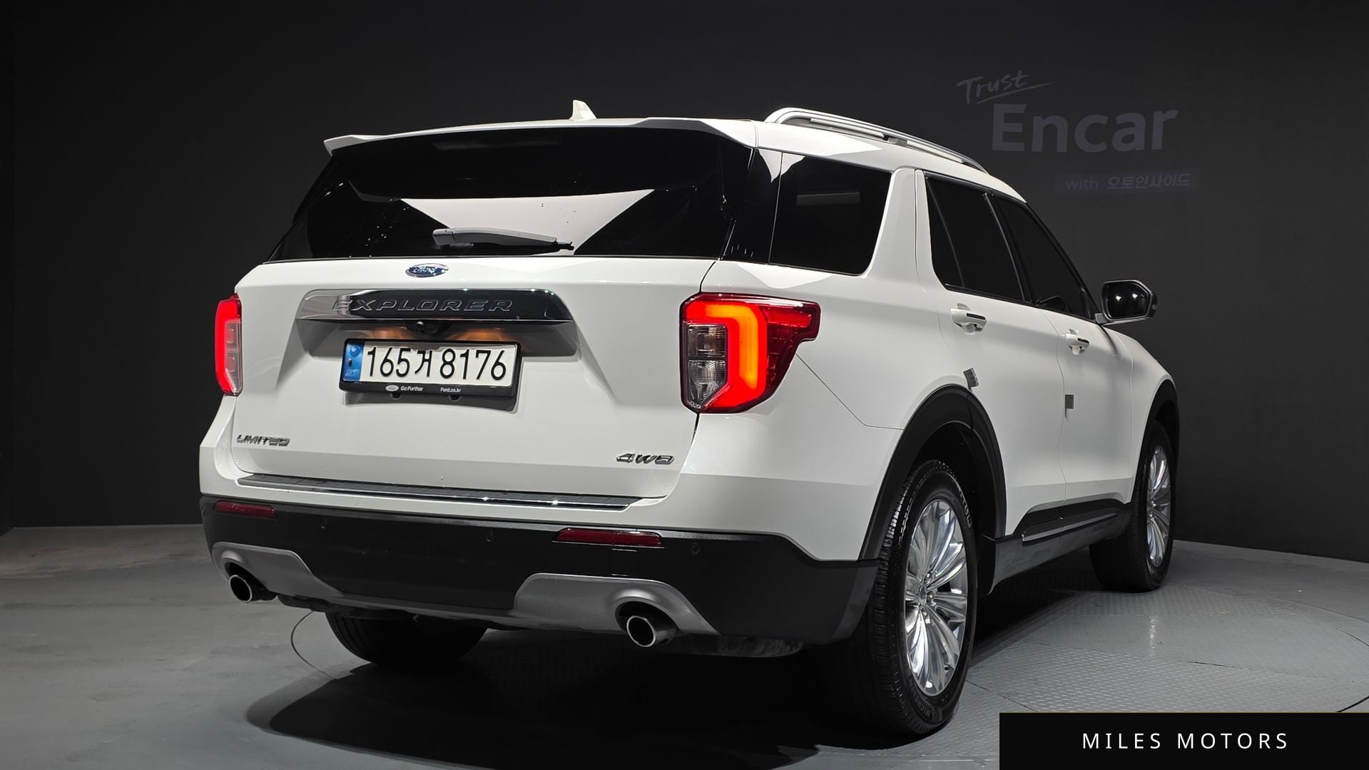 Ford Explorer 2022 — миниатюра 2