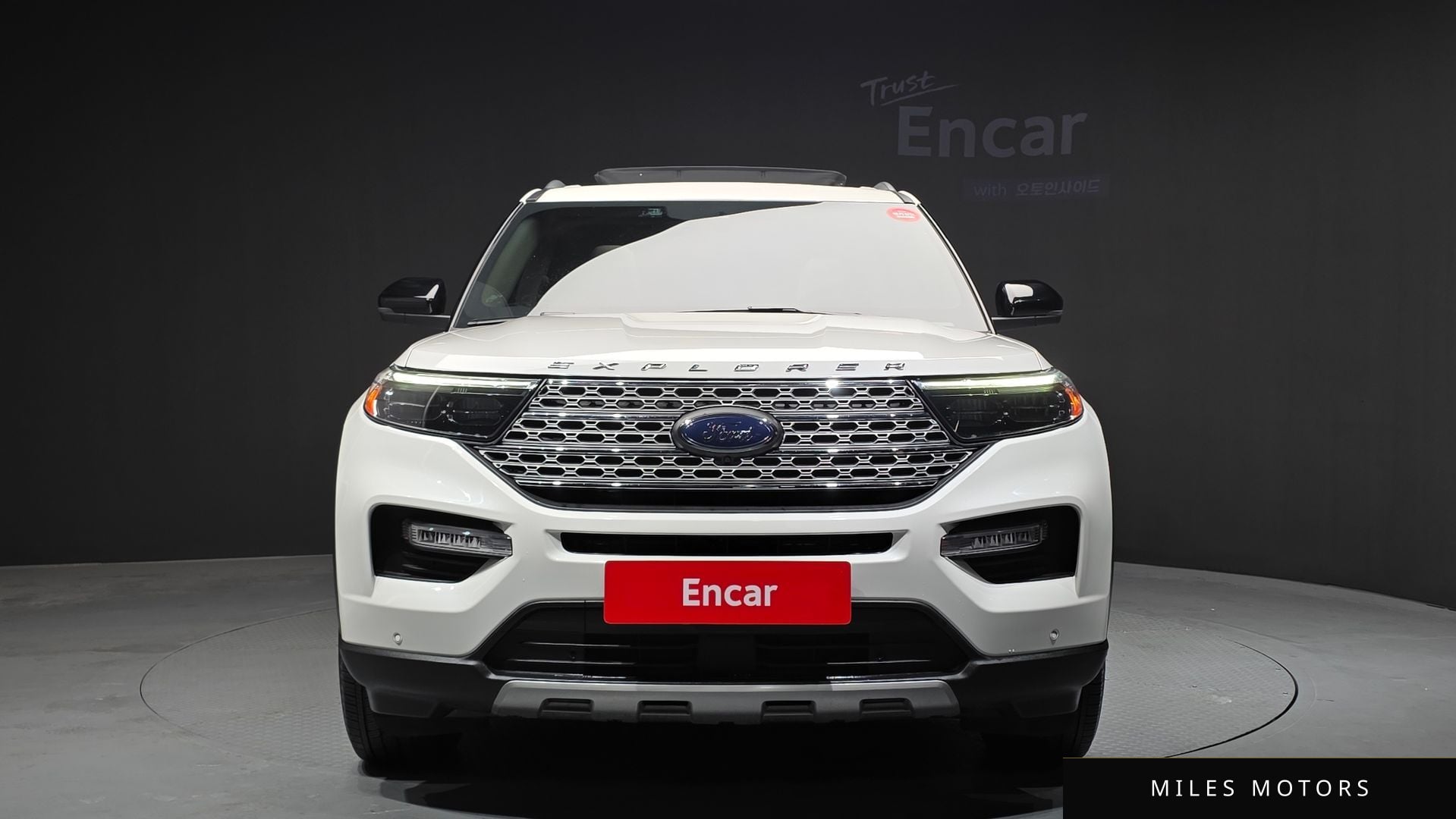 Ford Explorer 2022 — миниатюра 3