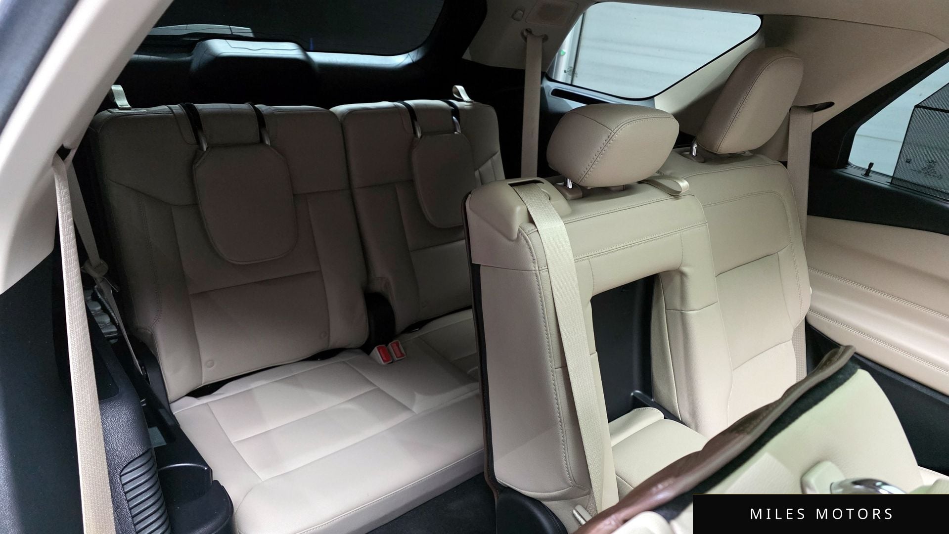 Ford Explorer 2022 — миниатюра 13