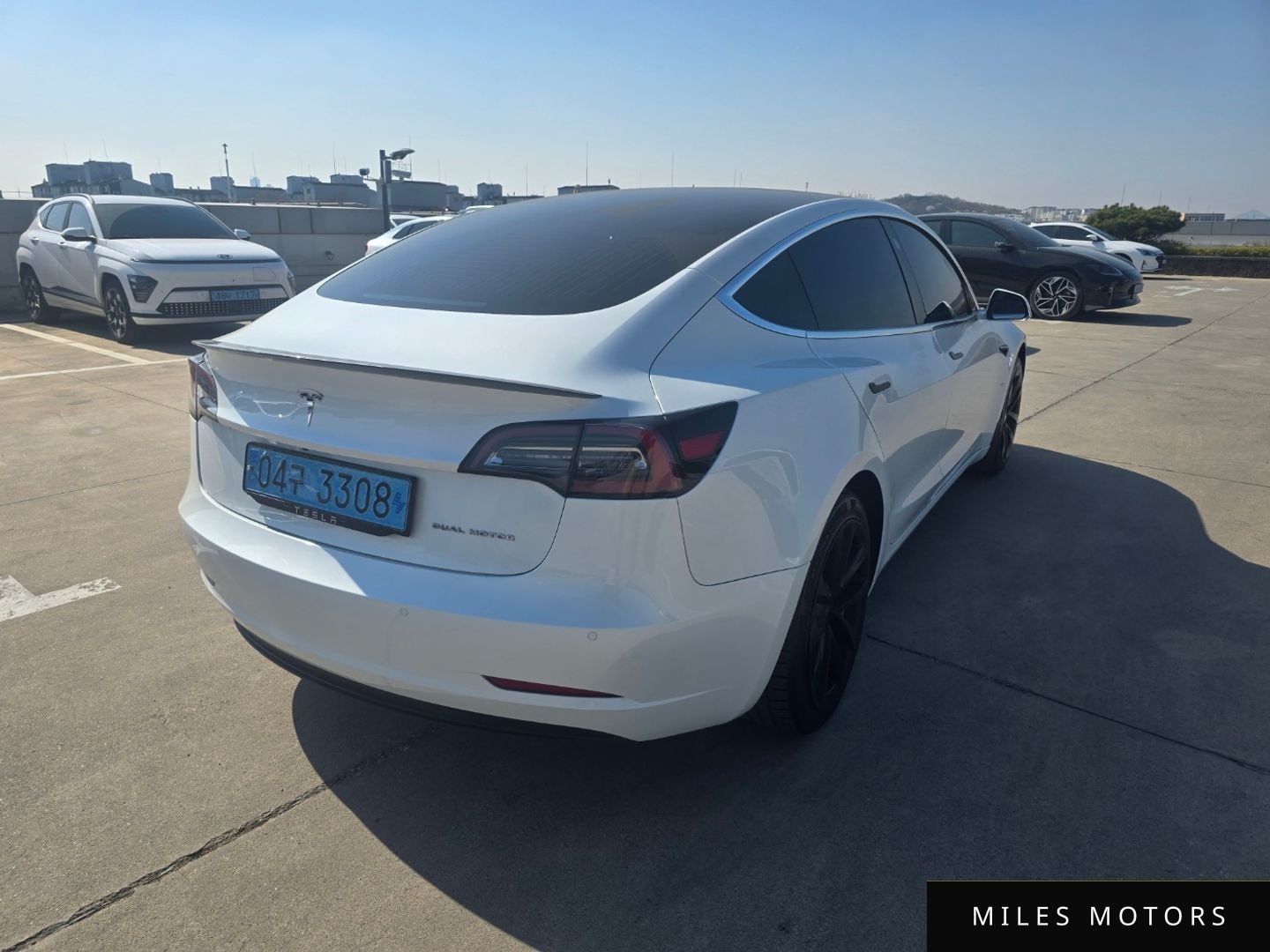 Tesla Model 3 2020 — миниатюра 2