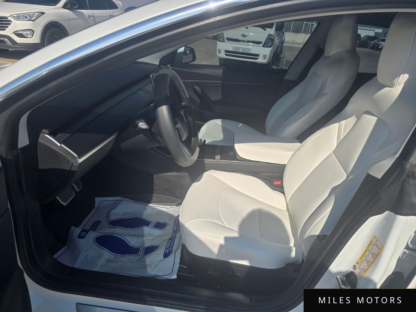 Tesla Model 3 2020 — миниатюра 7