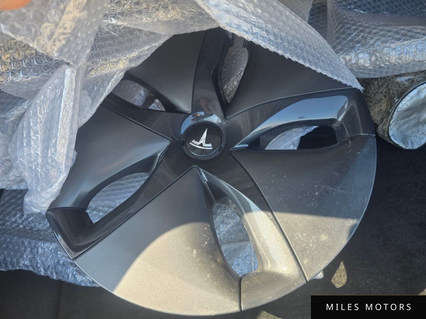 Tesla Model 3 2020 — миниатюра 11