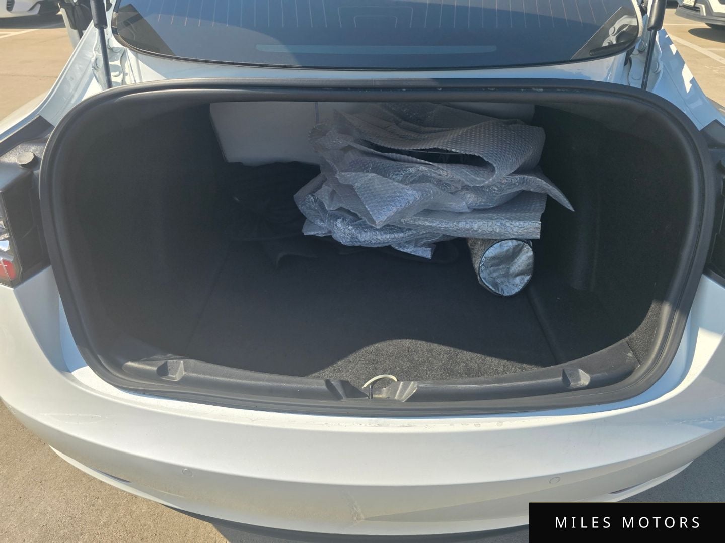 Tesla Model 3 2020 — миниатюра 12