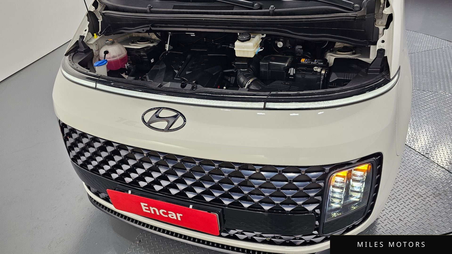Hyundai Staria 2023 — миниатюра 6