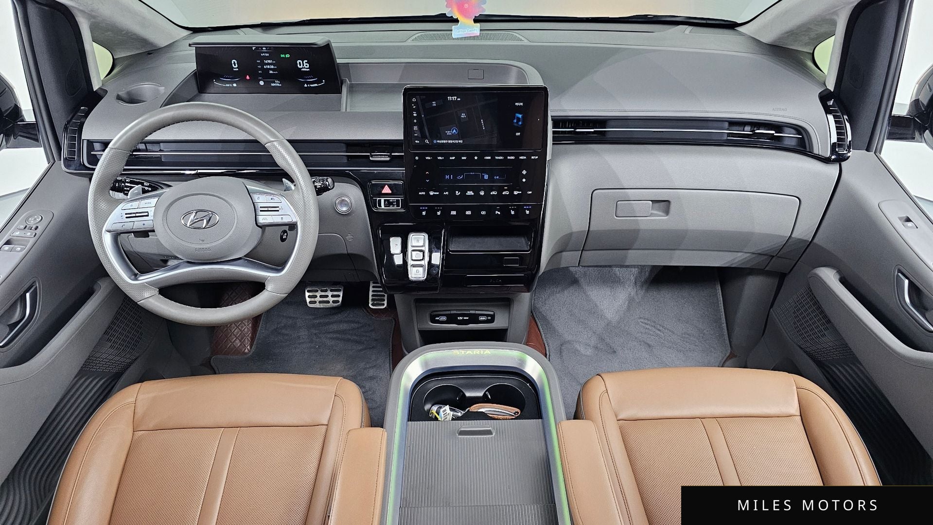 Hyundai Staria 2023 — миниатюра 7
