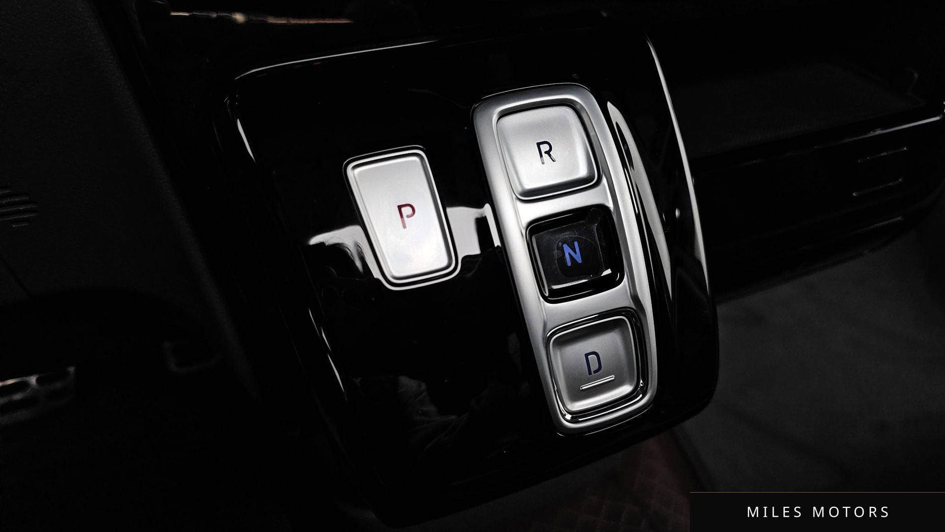 Hyundai Staria 2023 — миниатюра 9