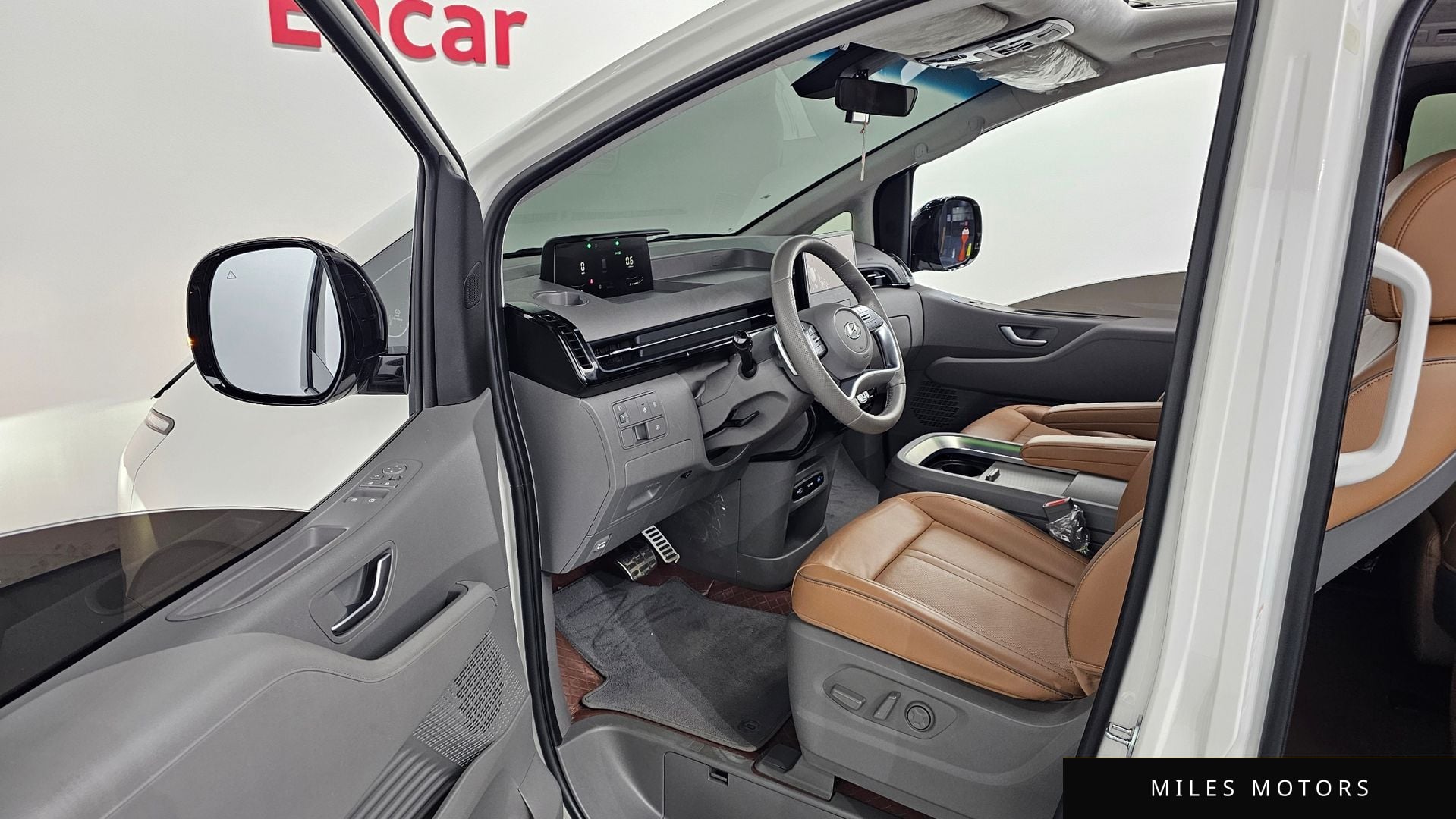 Hyundai Staria 2023 — миниатюра 11