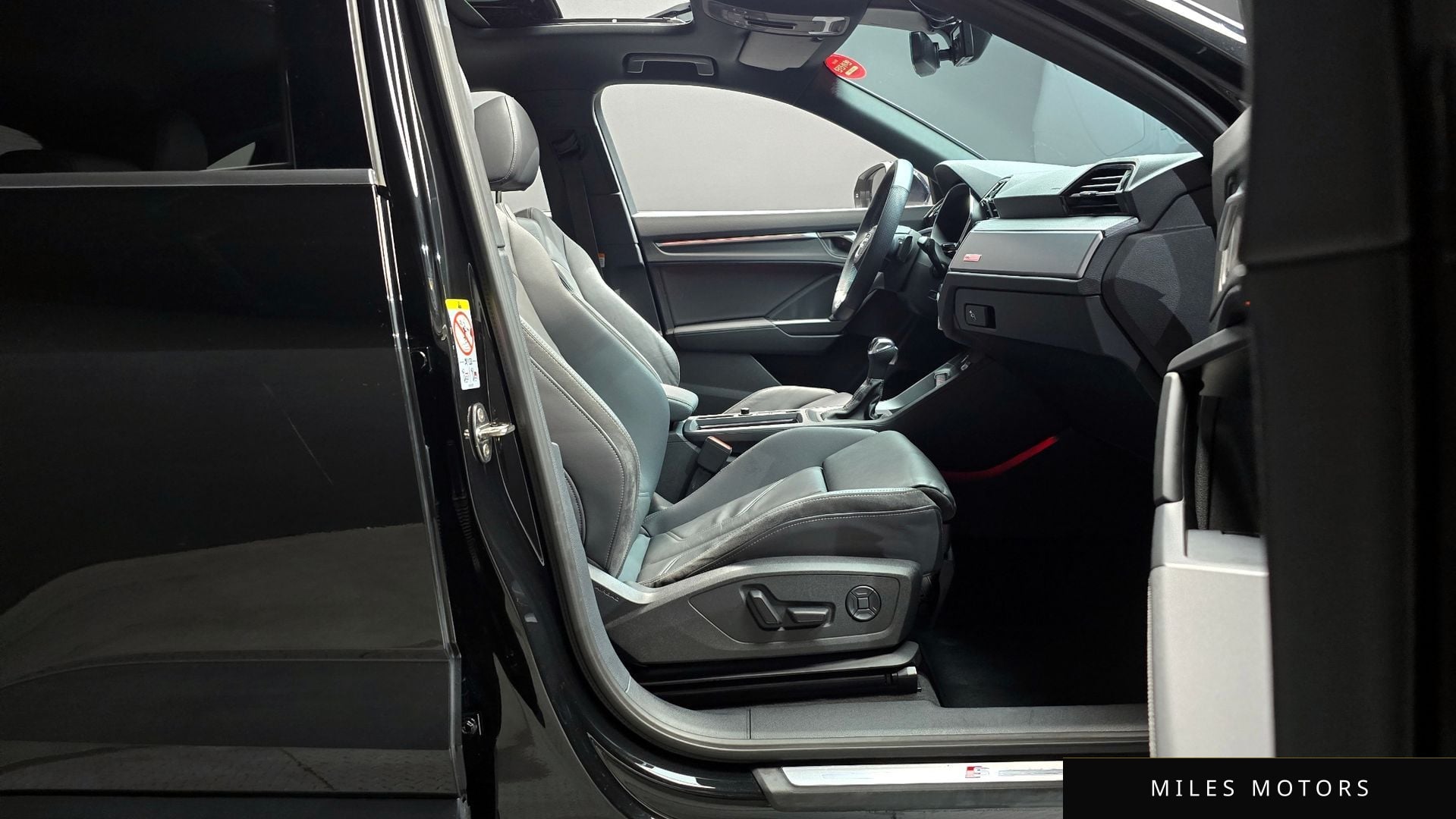 Audi Q3 (F3) 2023 — миниатюра 10