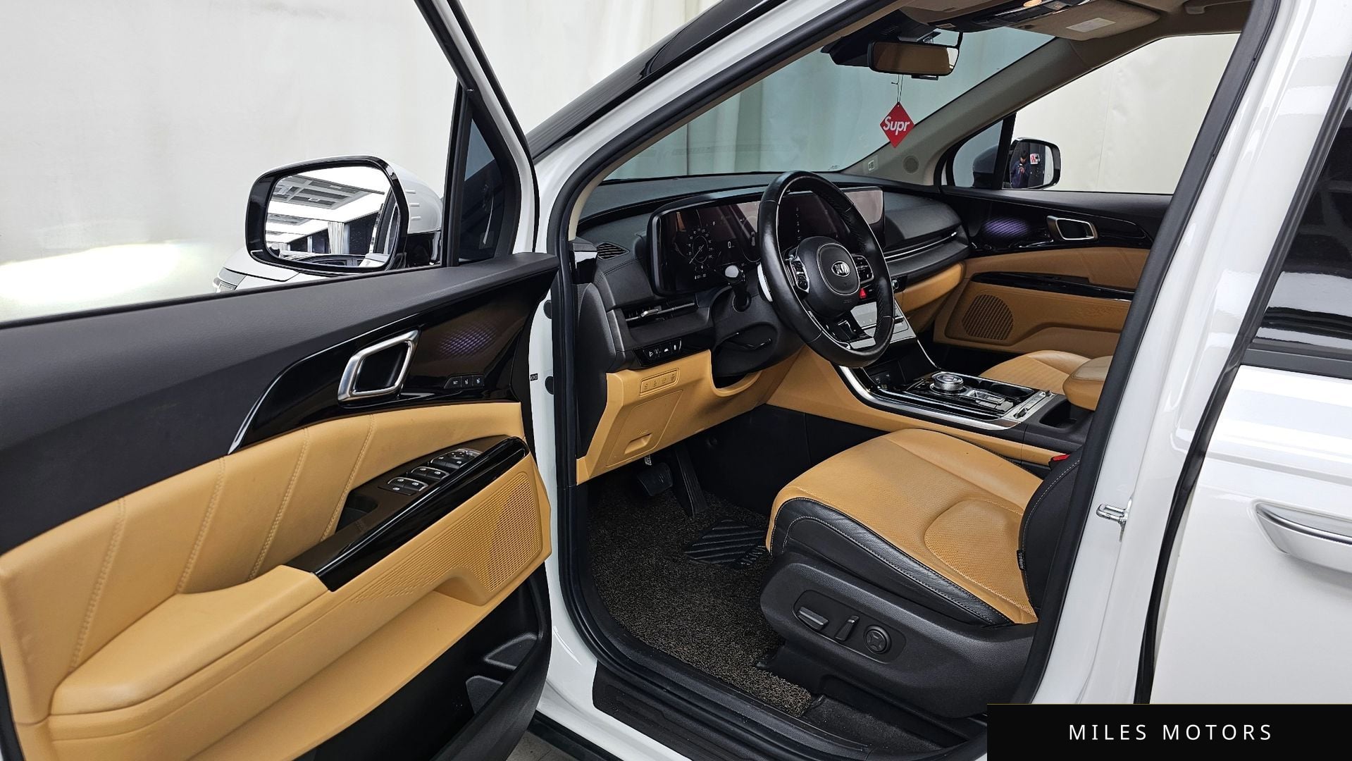 Kia Carnival 2021 — миниатюра 10
