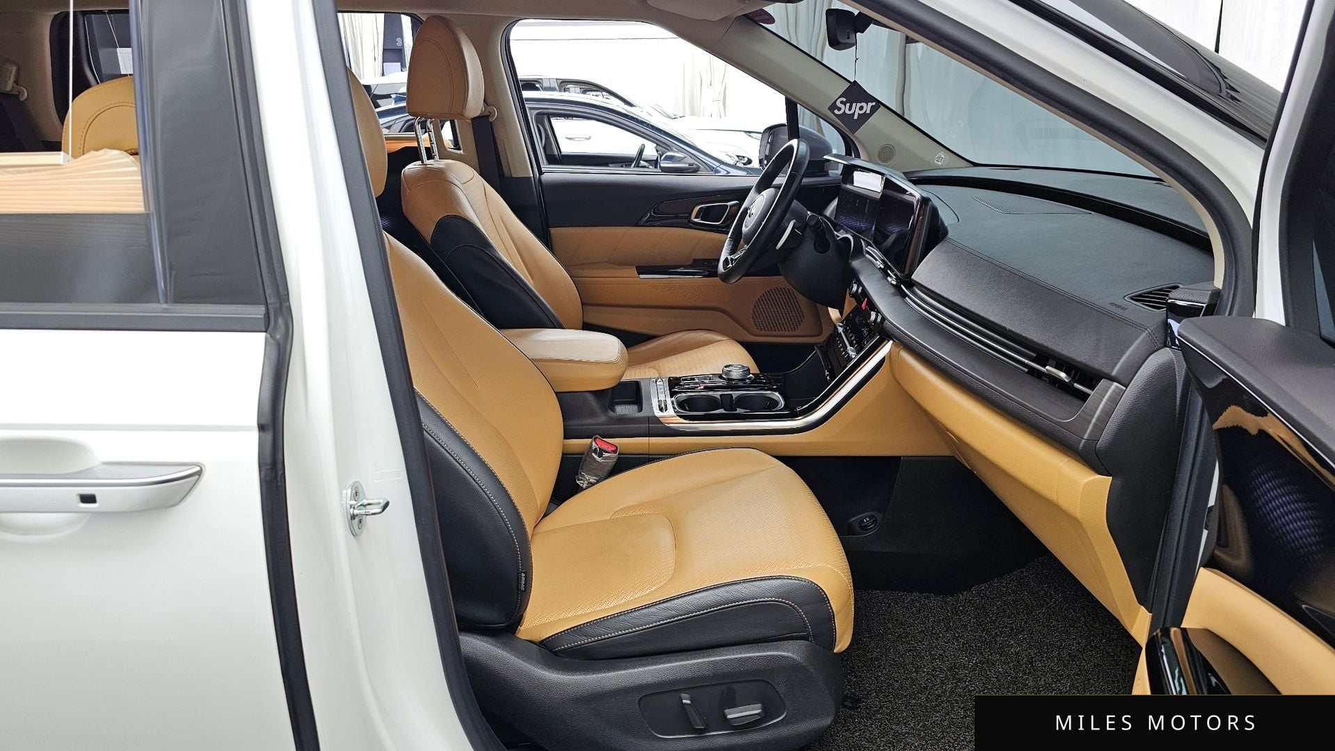 Kia Carnival 2021 — миниатюра 11