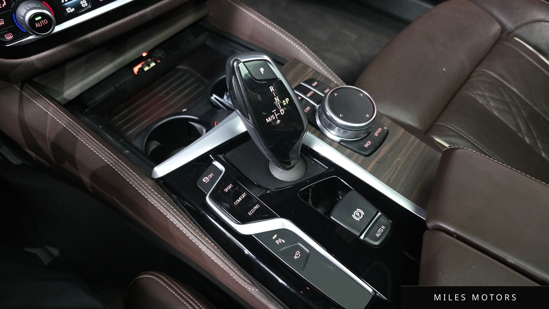 BMW 5시리즈 (G30) 2017 — миниатюра 8