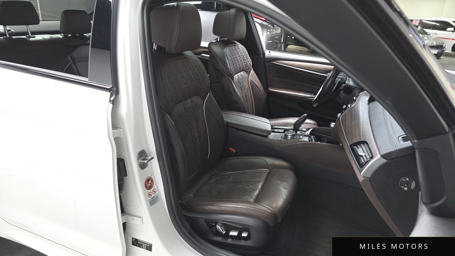 BMW 5시리즈 (G30) 2017 — миниатюра 12