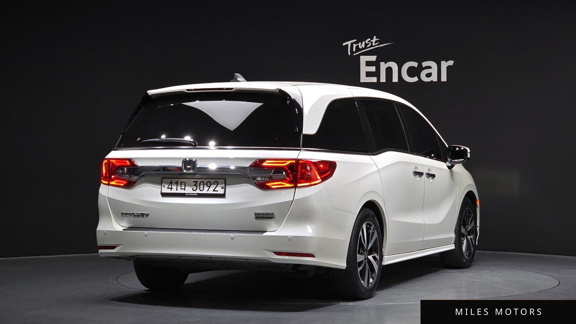Honda Odyssey 2018 — миниатюра 2