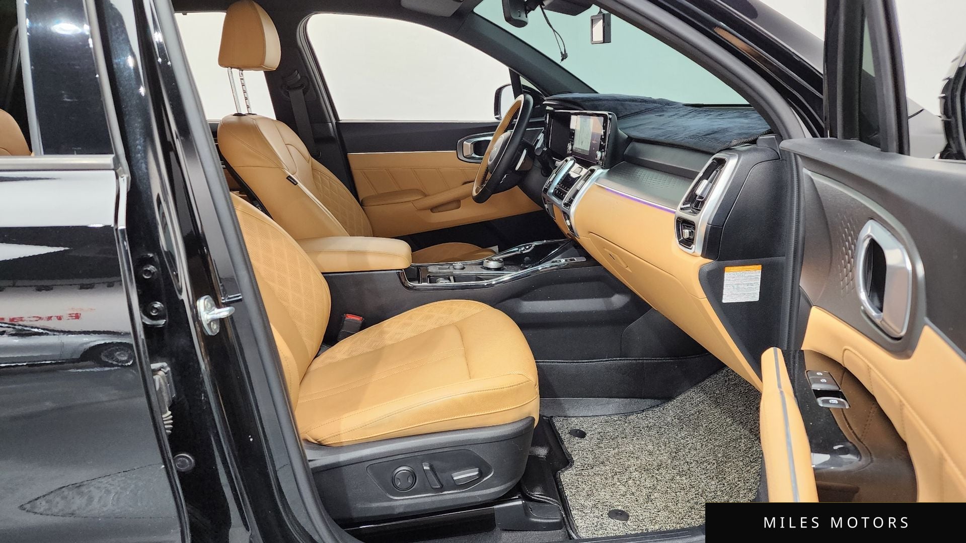 Kia Sorento 2022 — миниатюра 11