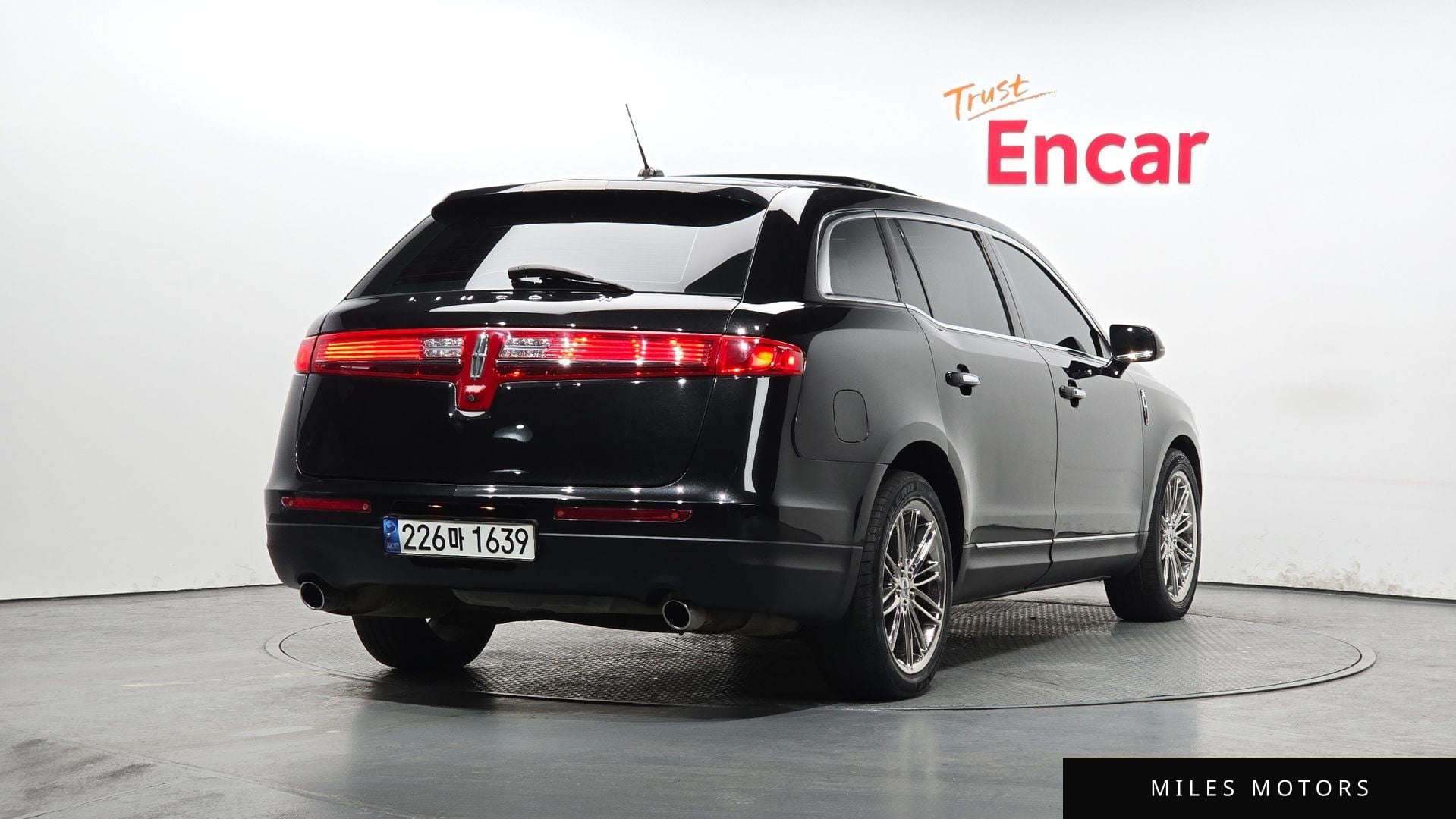 Lincoln MKT 2014 — миниатюра 2
