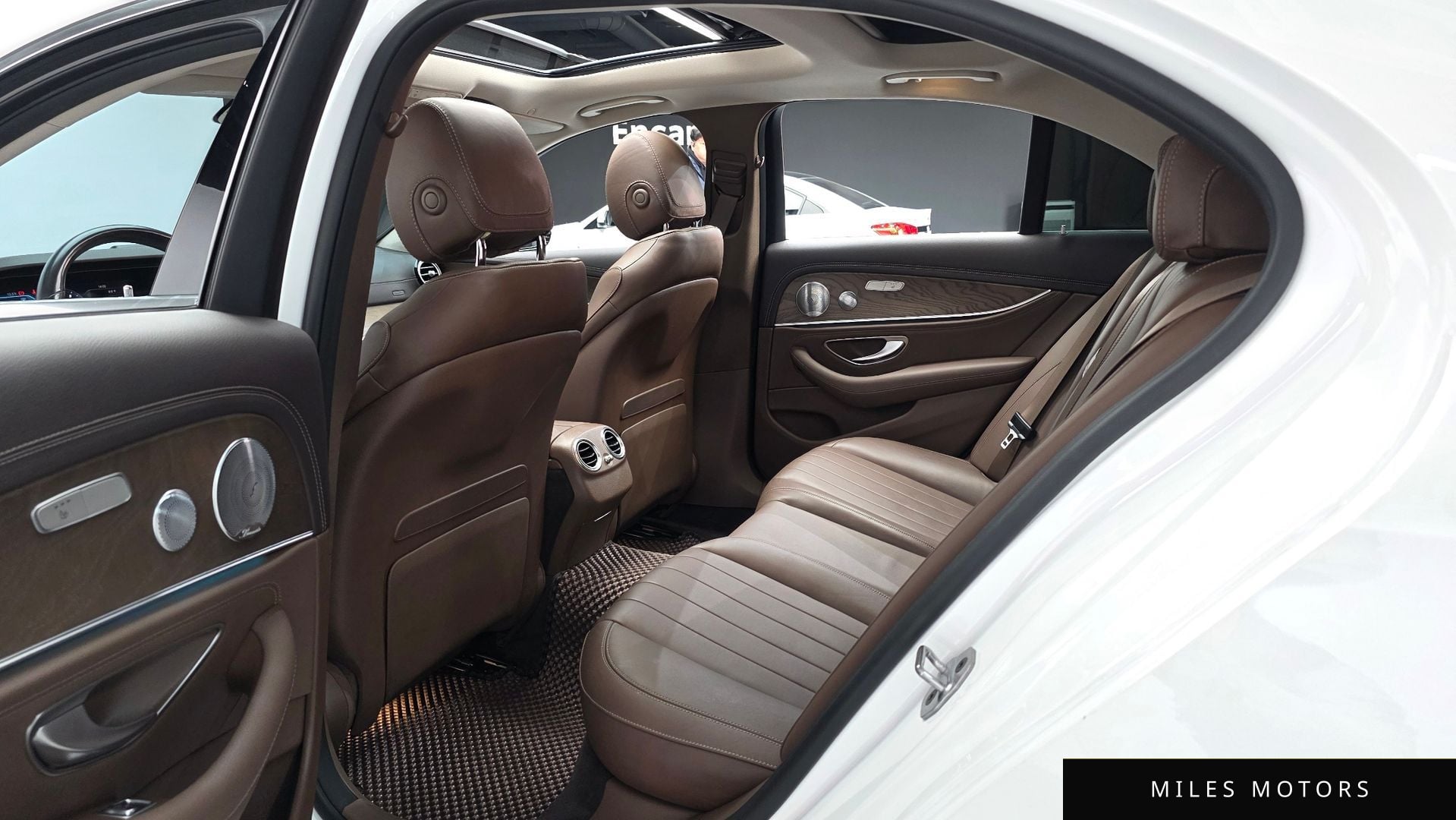 Mercedes-Benz E-클래스 W213 2019 — миниатюра 12