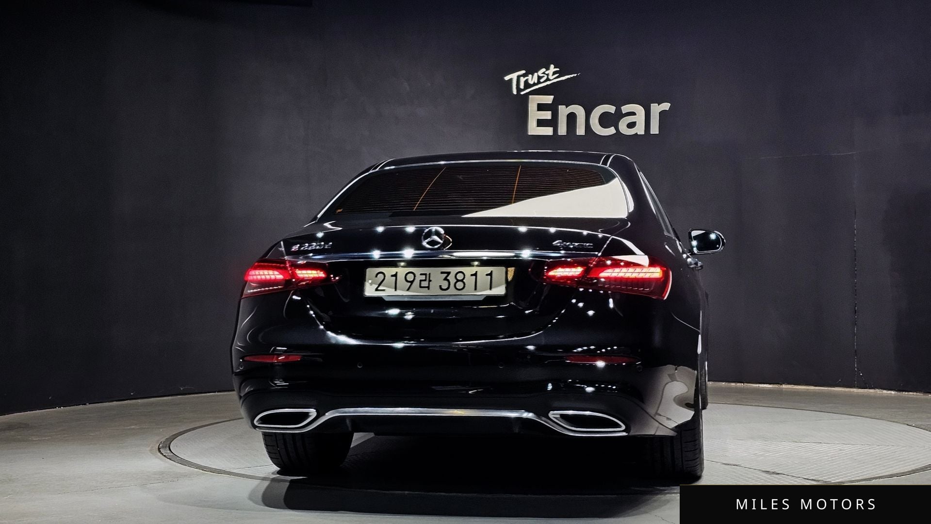 Mercedes-Benz E-Class W213 2023 — миниатюра 4