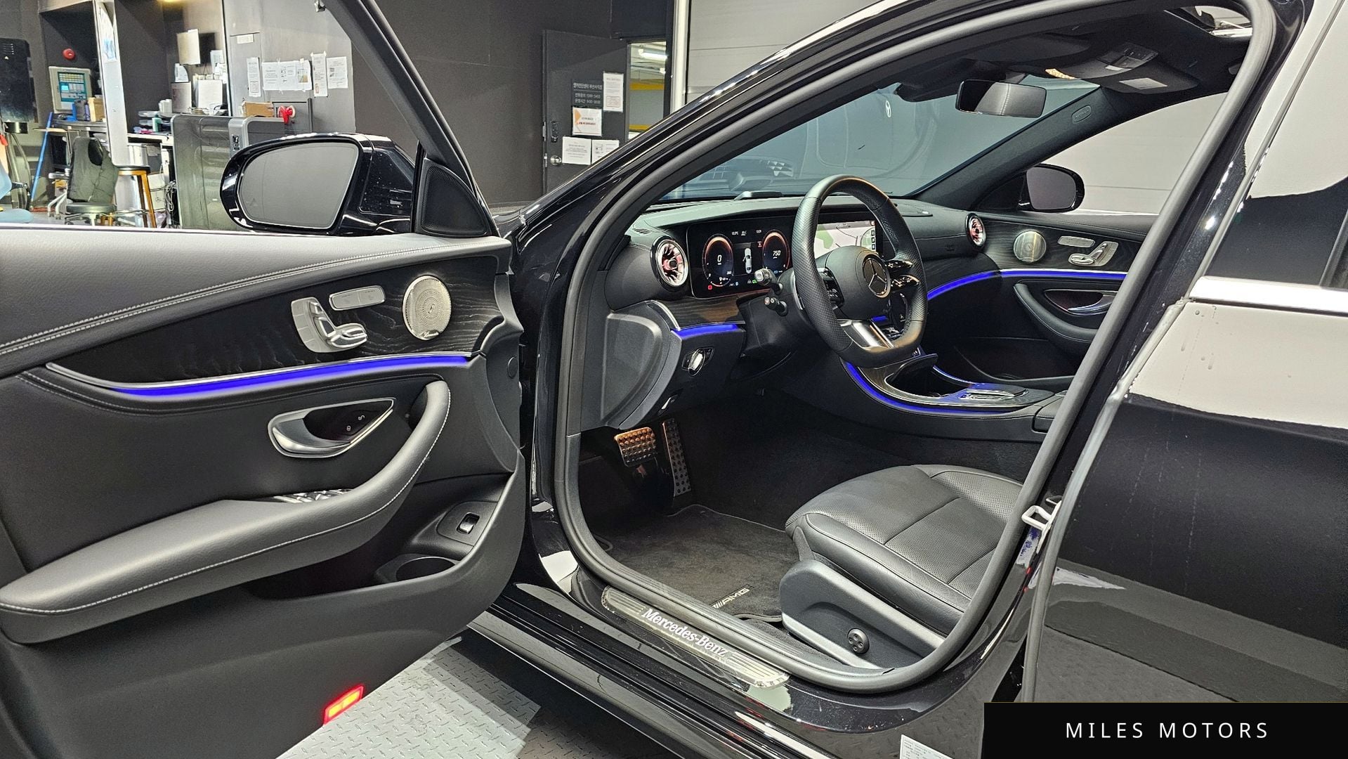 Mercedes-Benz E-Class W213 2023 — миниатюра 11
