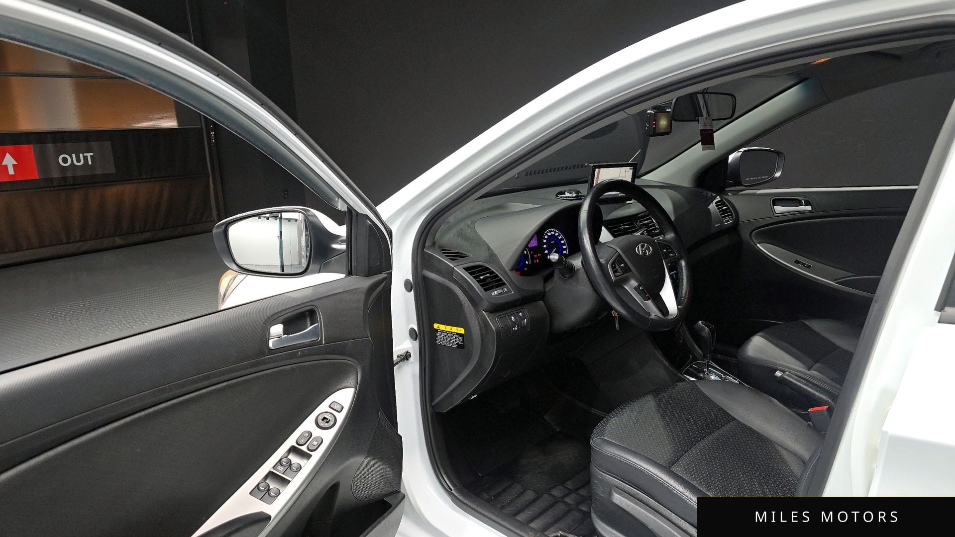 Hyundai Accent 2016 — миниатюра 10