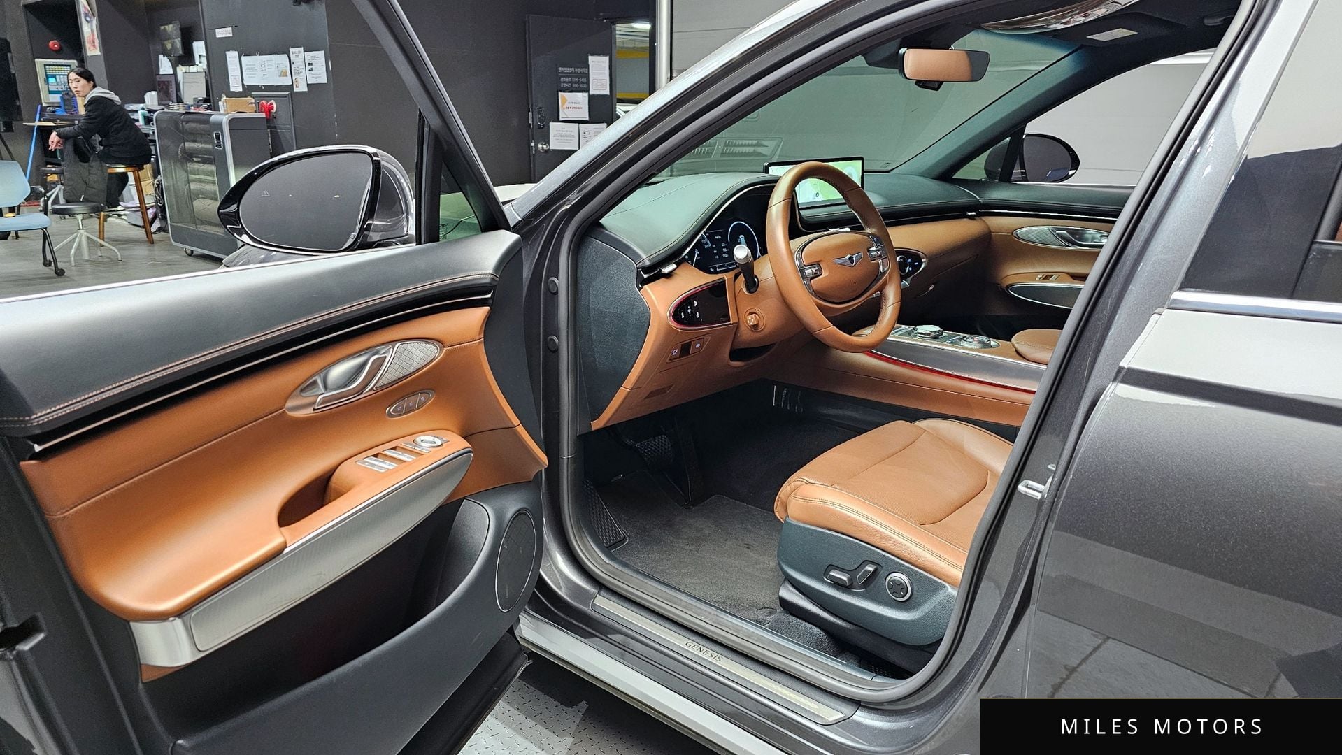 Genesis GV70 2022 — миниатюра 11