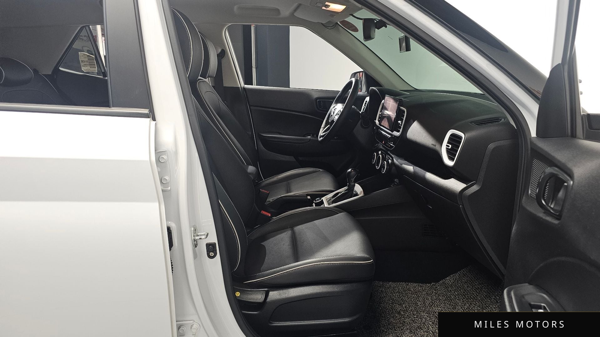 Hyundai Venue 2022 — миниатюра 11