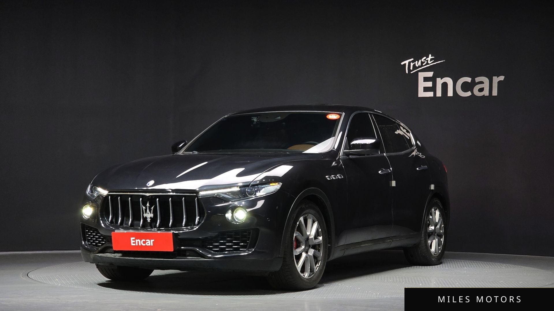 Maserati Levante 2017 — фото 1 из 12