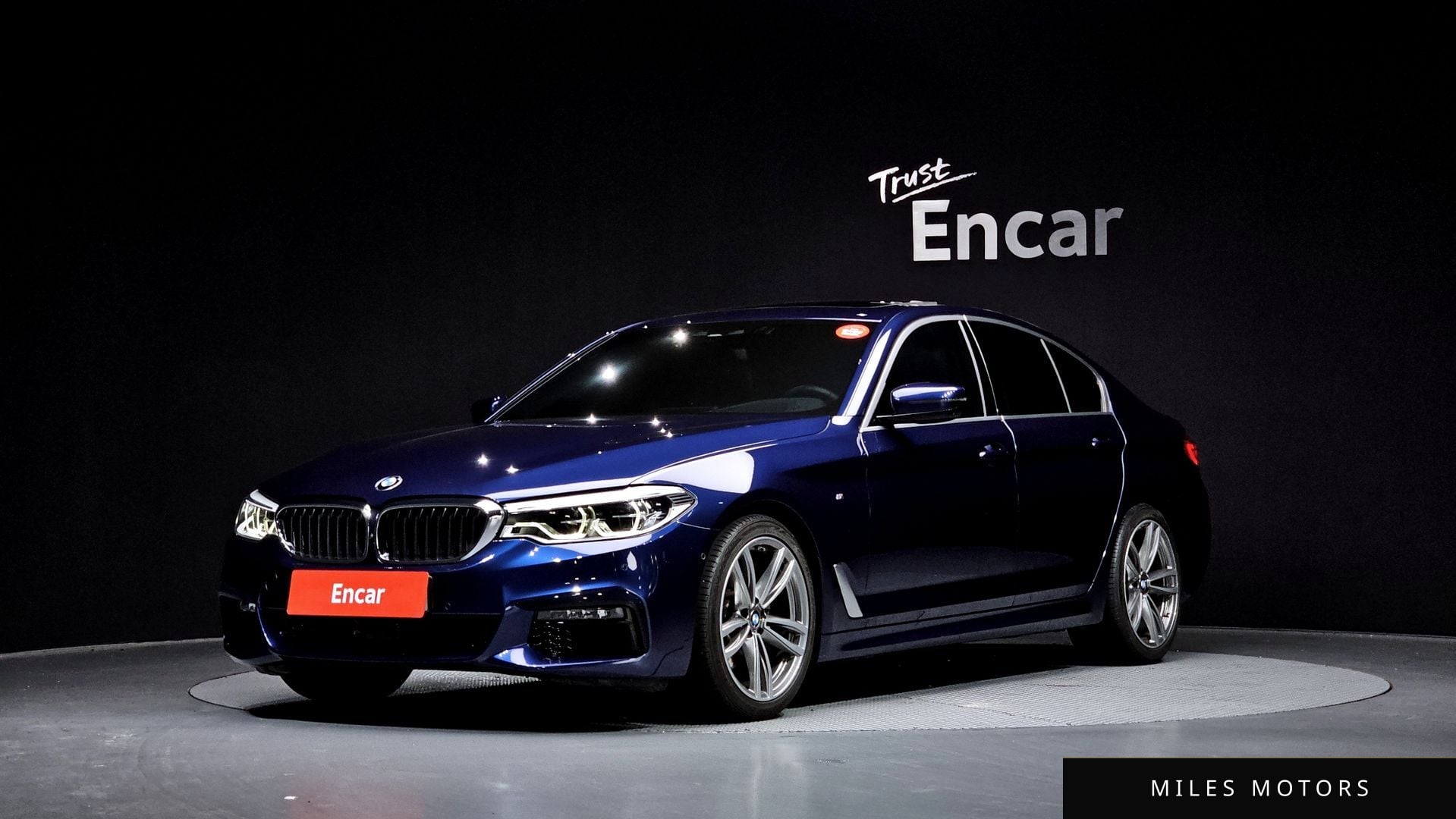 BMW 5 Series (G30) 2020 — фото 1 из 12