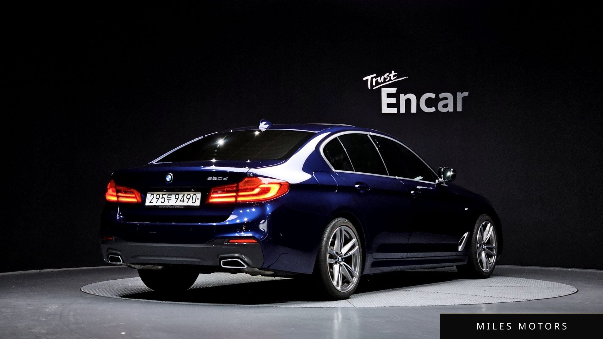 BMW 5 Series (G30) 2020 — миниатюра 2