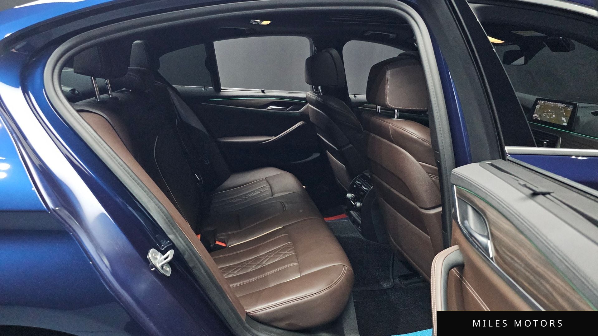 BMW 5 Series (G30) 2020 — миниатюра 12
