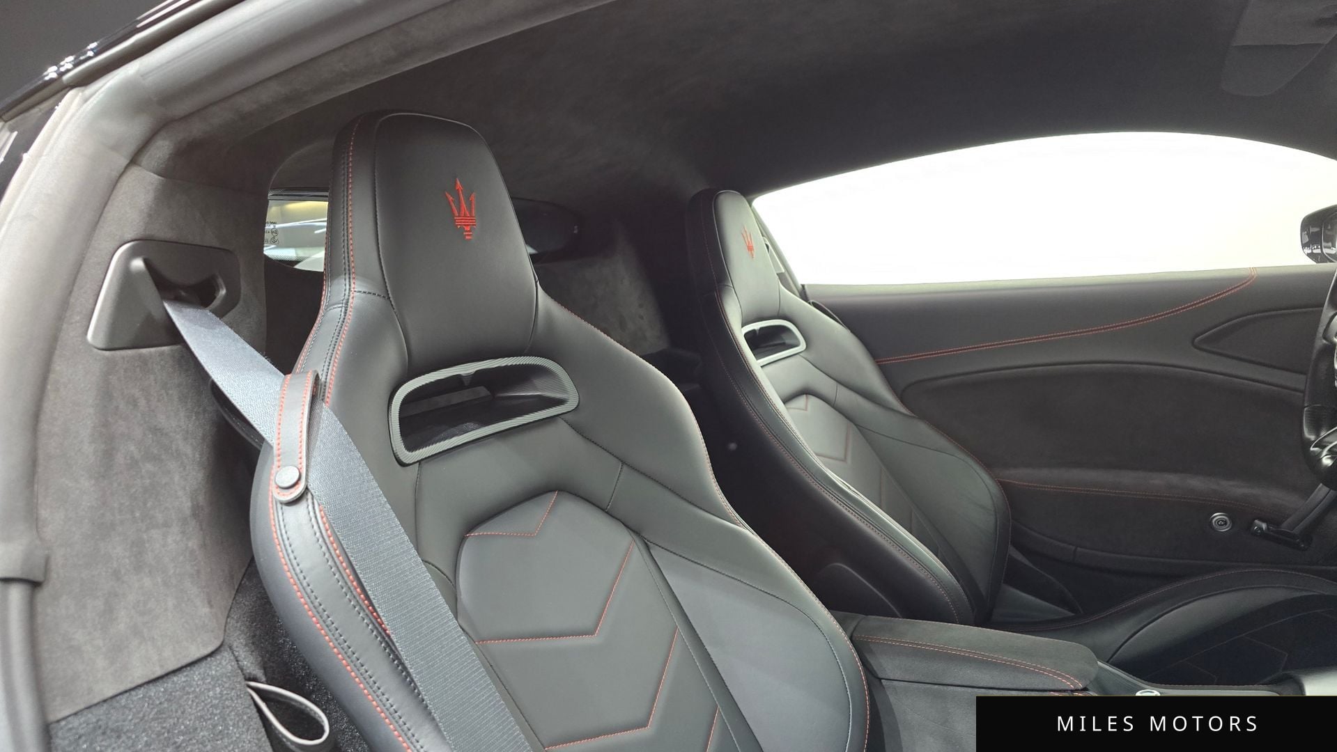 Maserati MC20 2022 — миниатюра 12