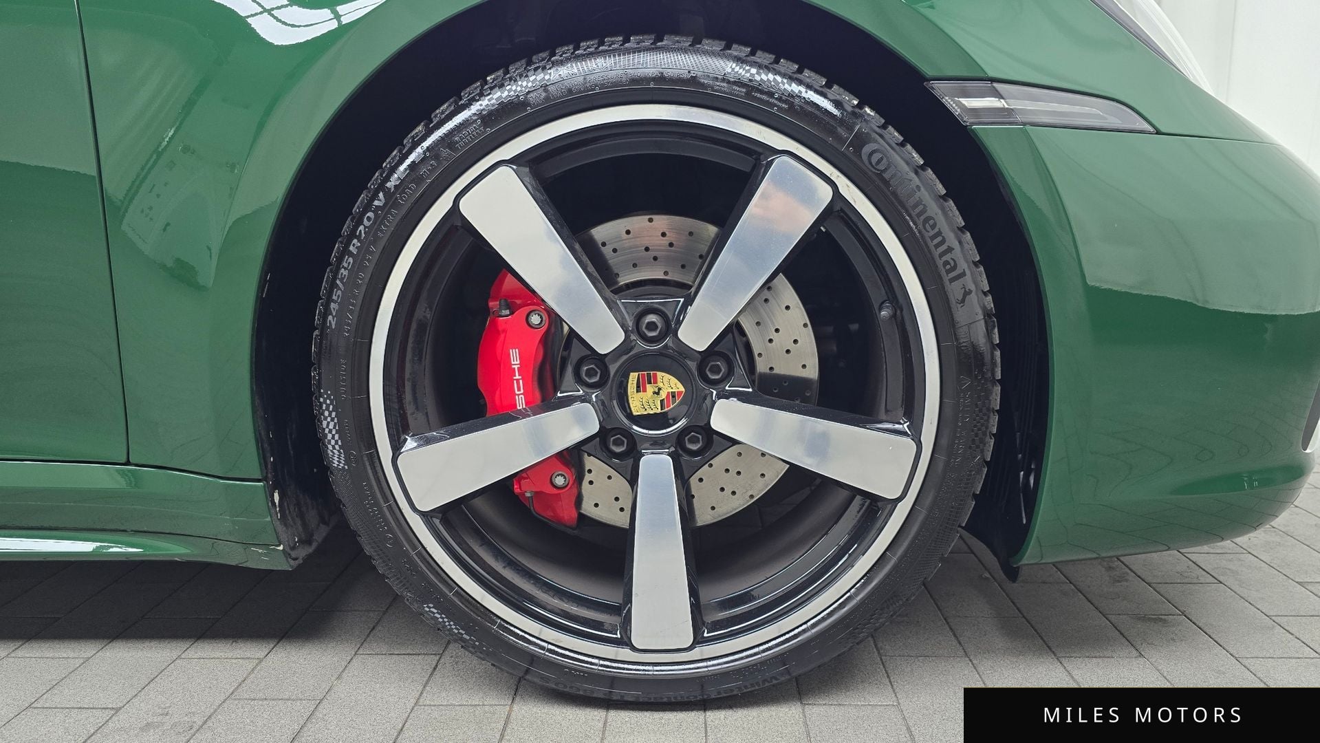 Porsche 911 (992) 2024 — миниатюра 5