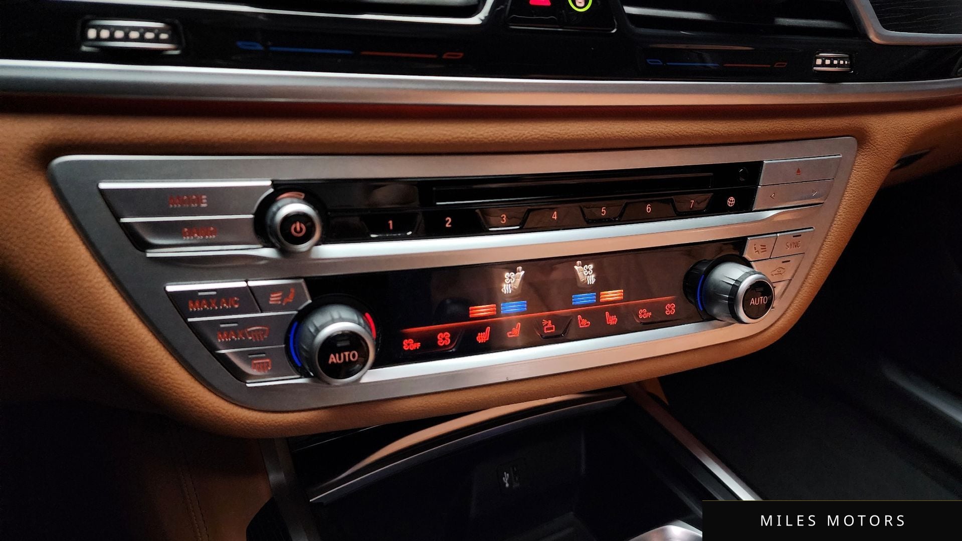 BMW 7 Series (G11) 2018 — миниатюра 16