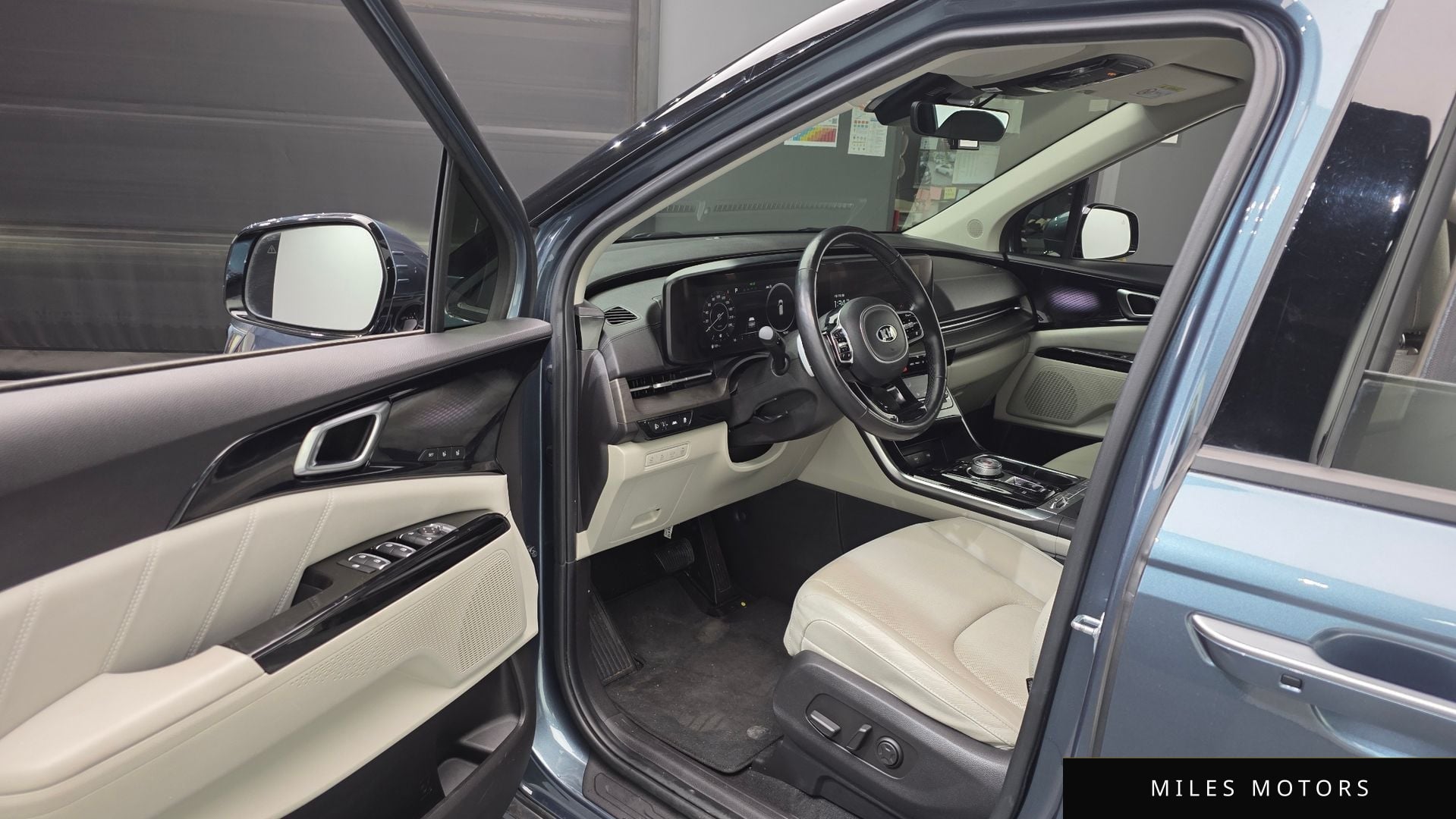 Kia Carnival 2021 — миниатюра 10