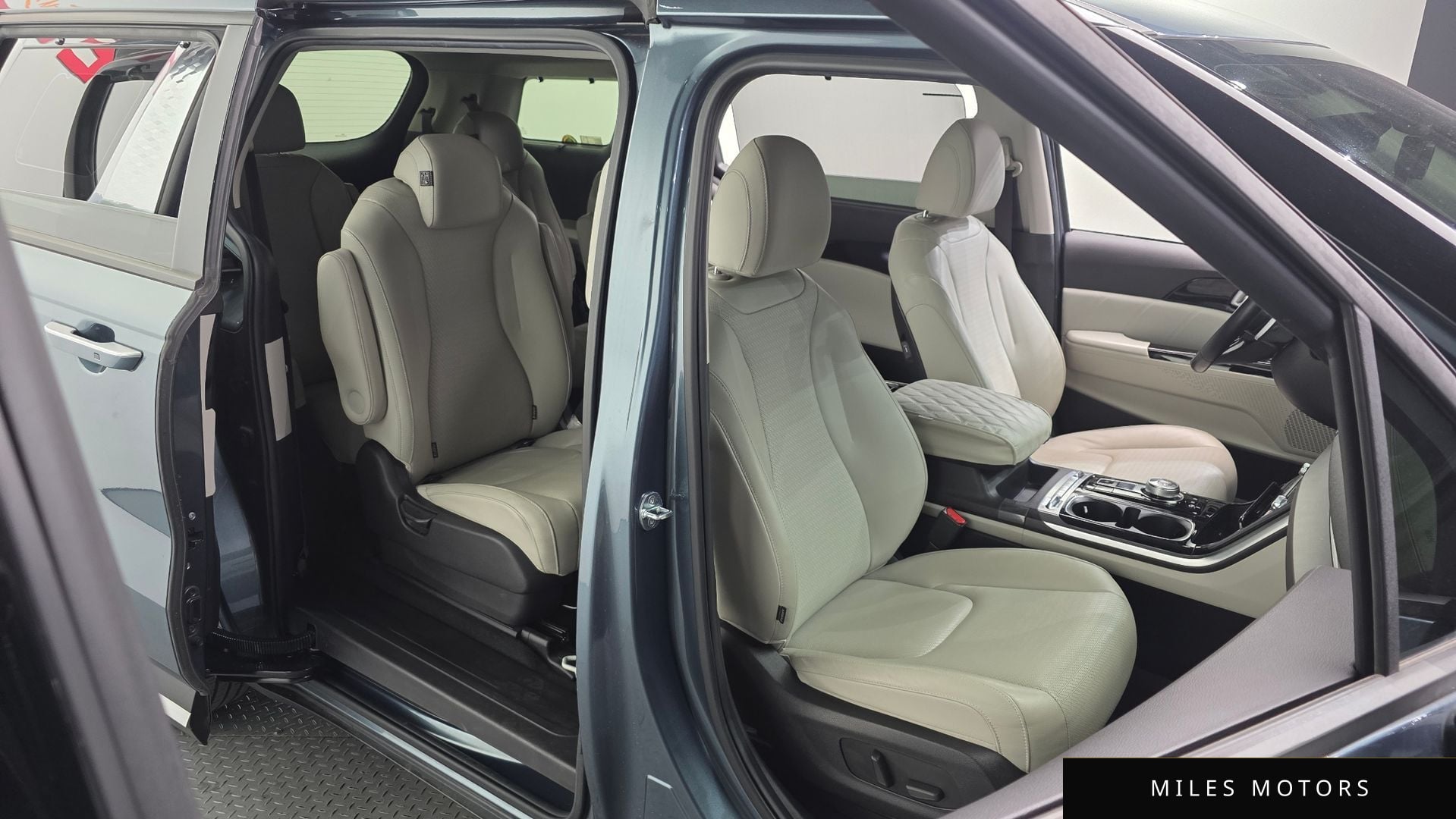 Kia Carnival 2021 — миниатюра 12