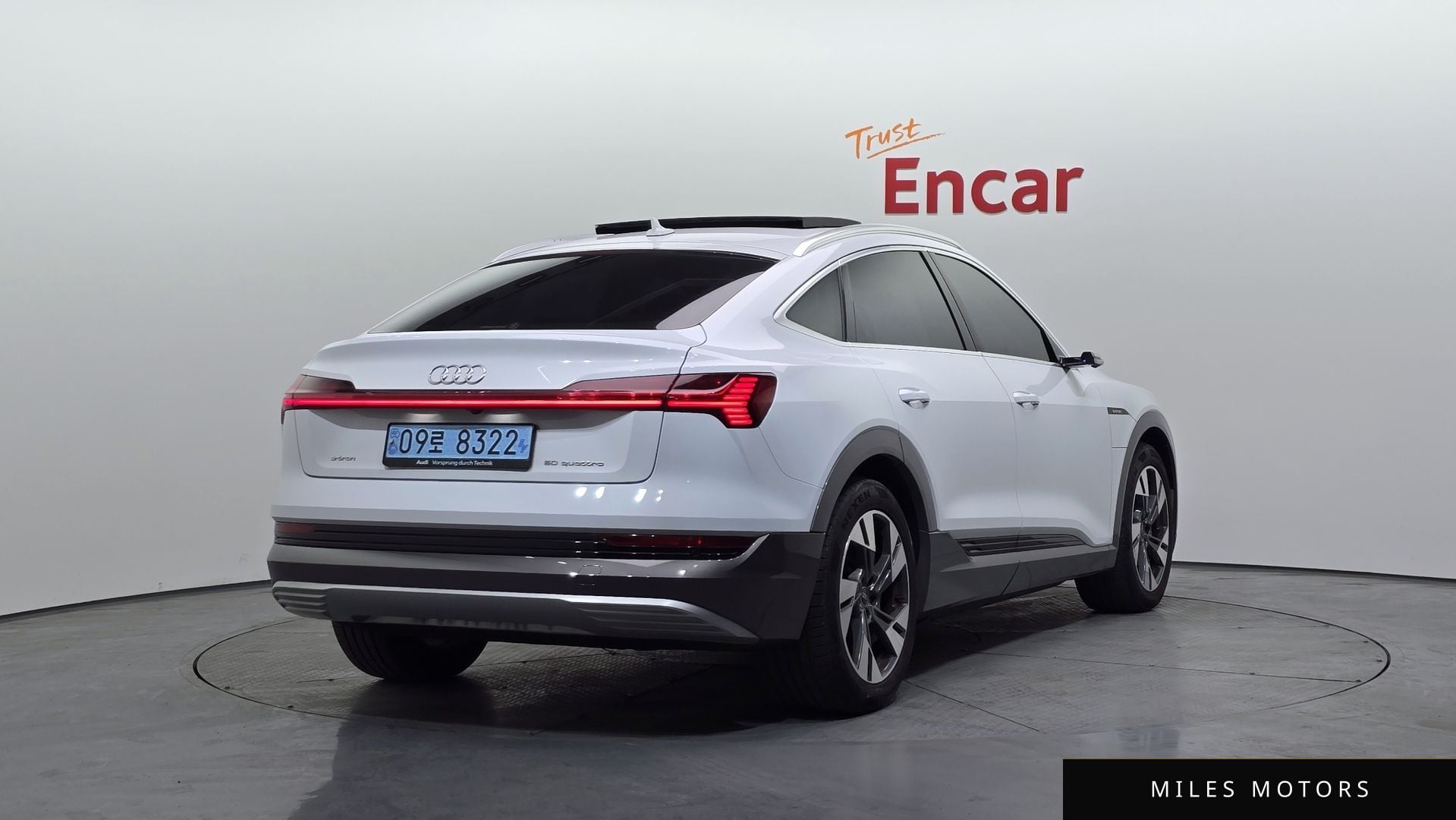 Audi e-트론 2021 — миниатюра 2
