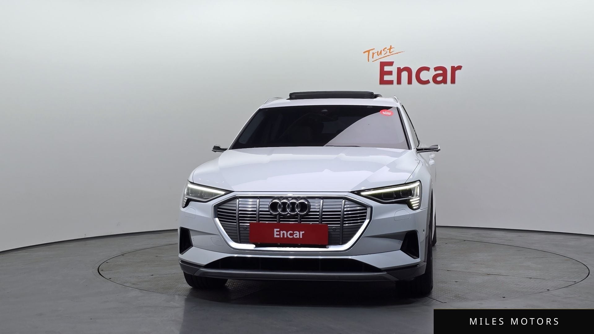 Audi e-트론 2021 — миниатюра 3