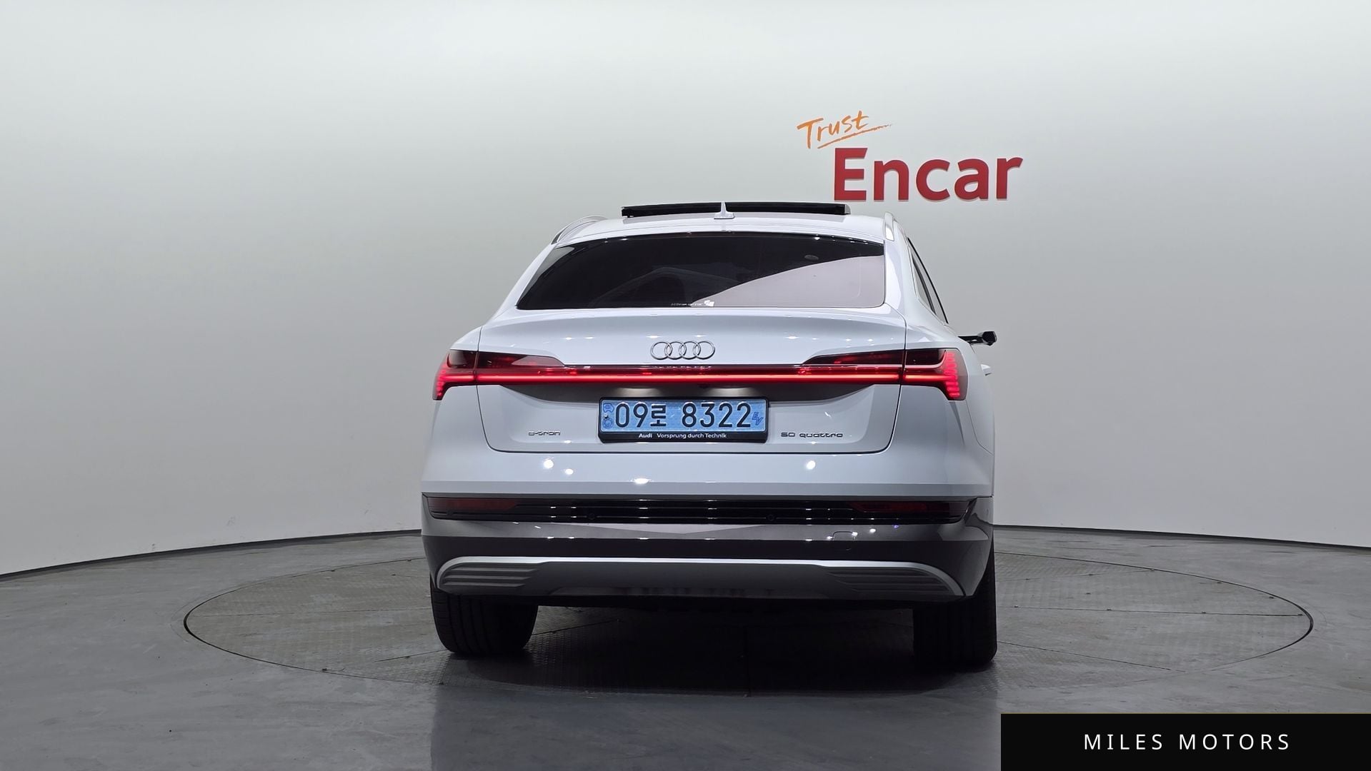 Audi e-트론 2021 — миниатюра 4